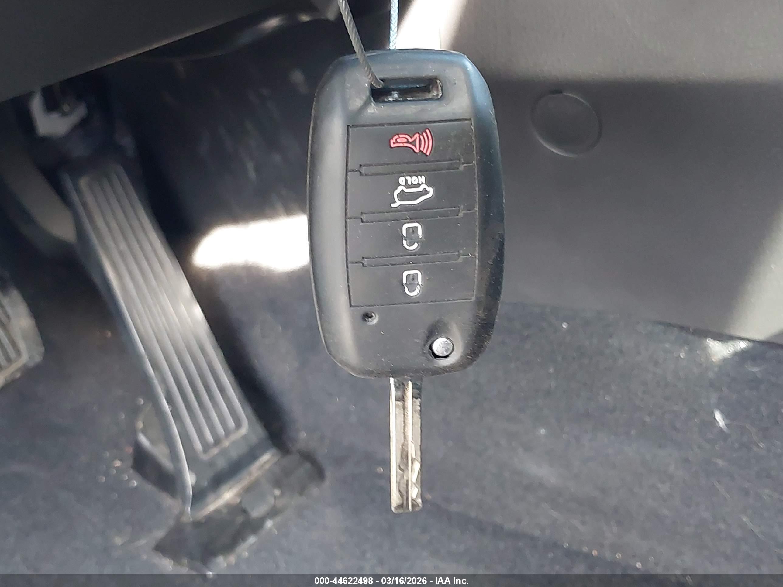 KIA SORENTO image 11
