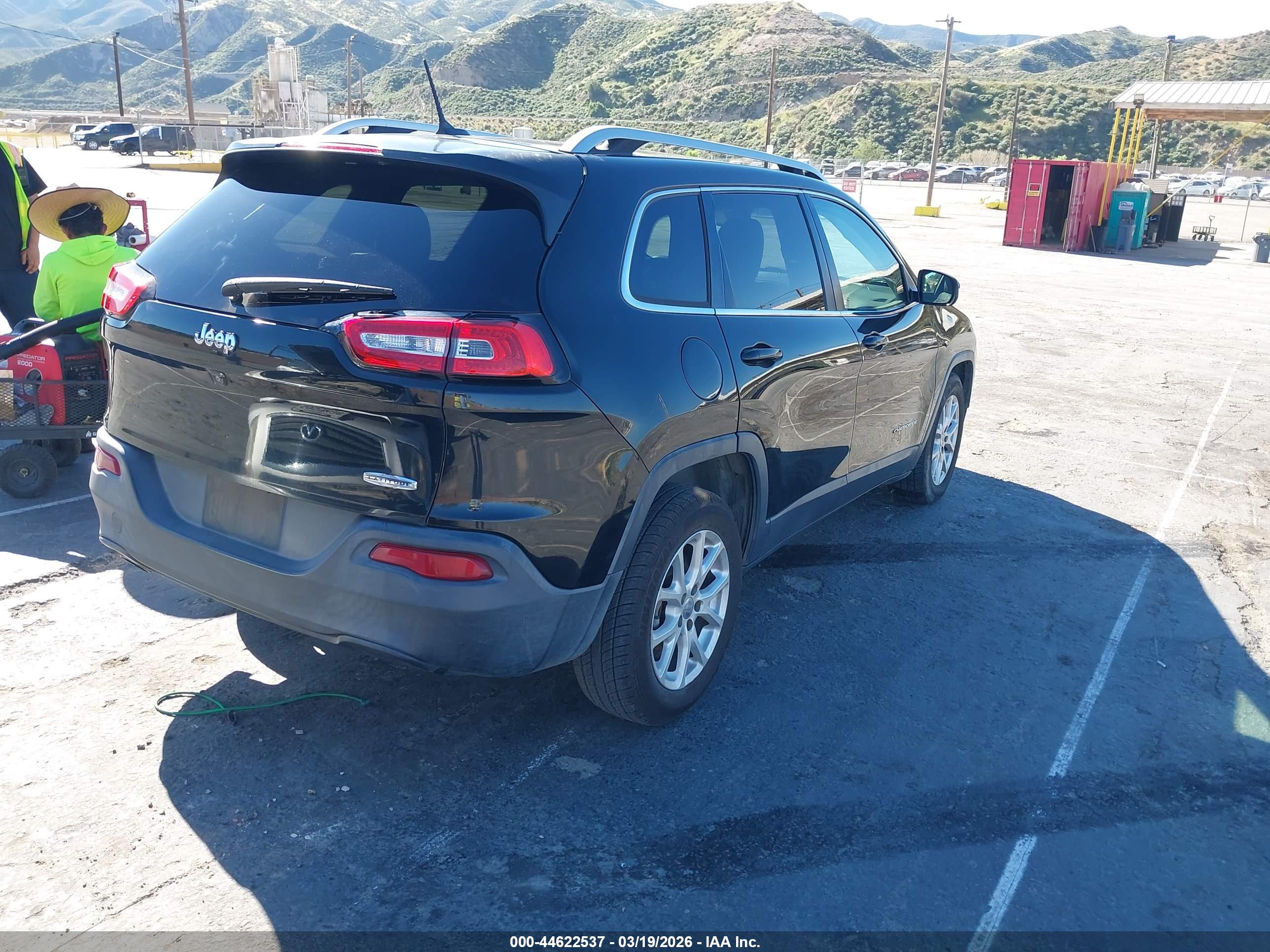 JEEP CHEROKEE image 4