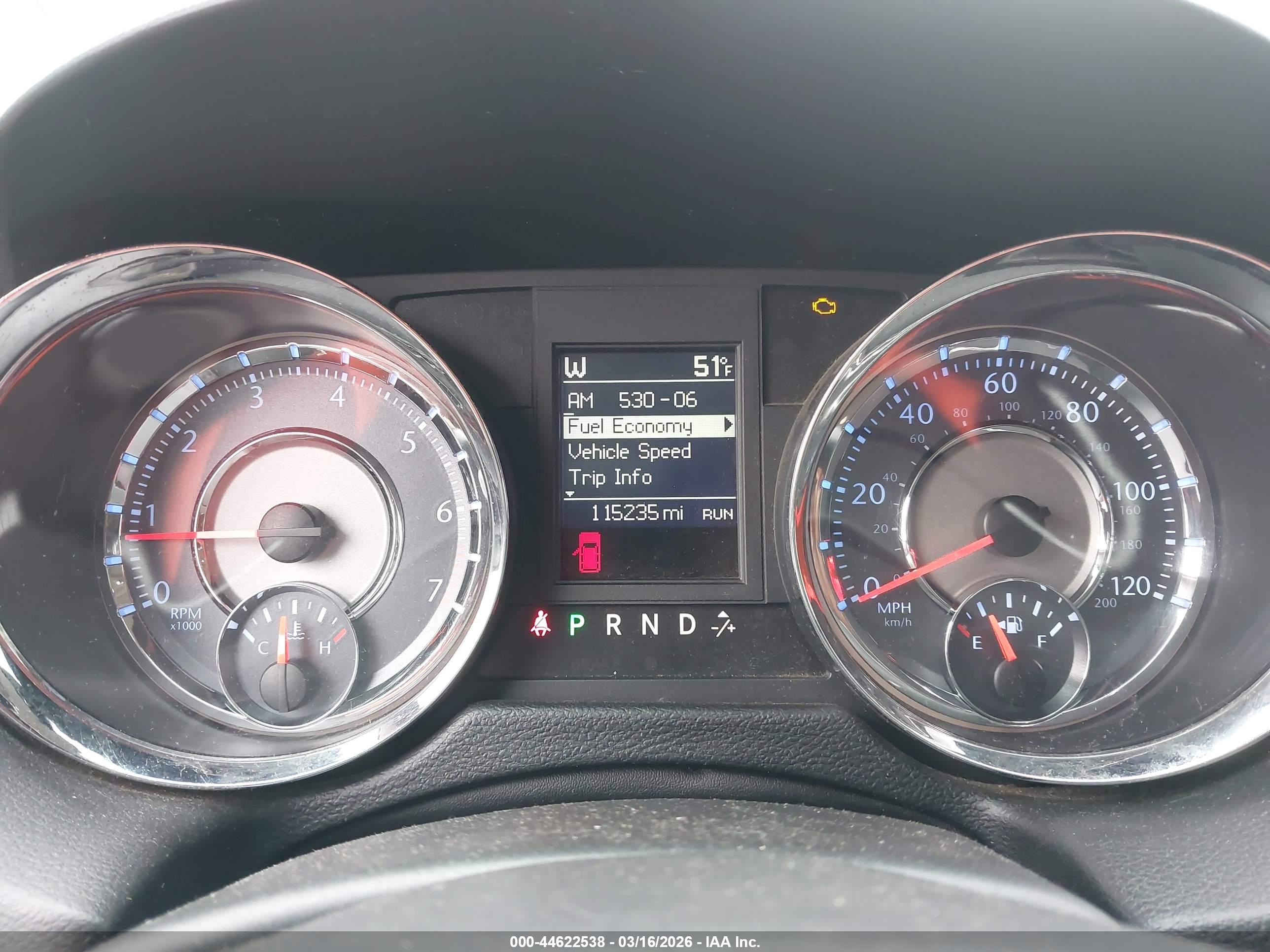 CHRYSLER TOWN image 7
