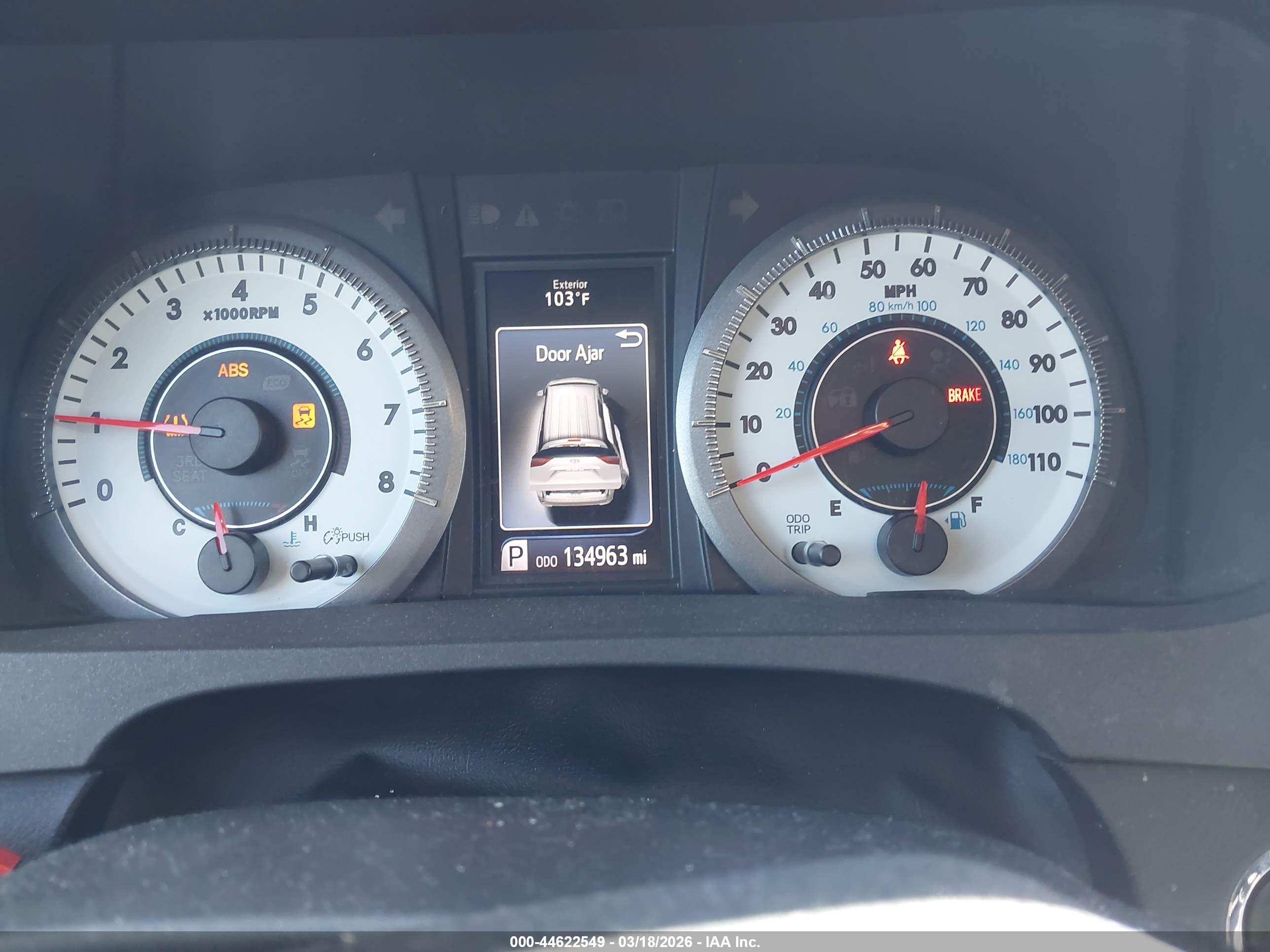 TOYOTA SIENNA image 7