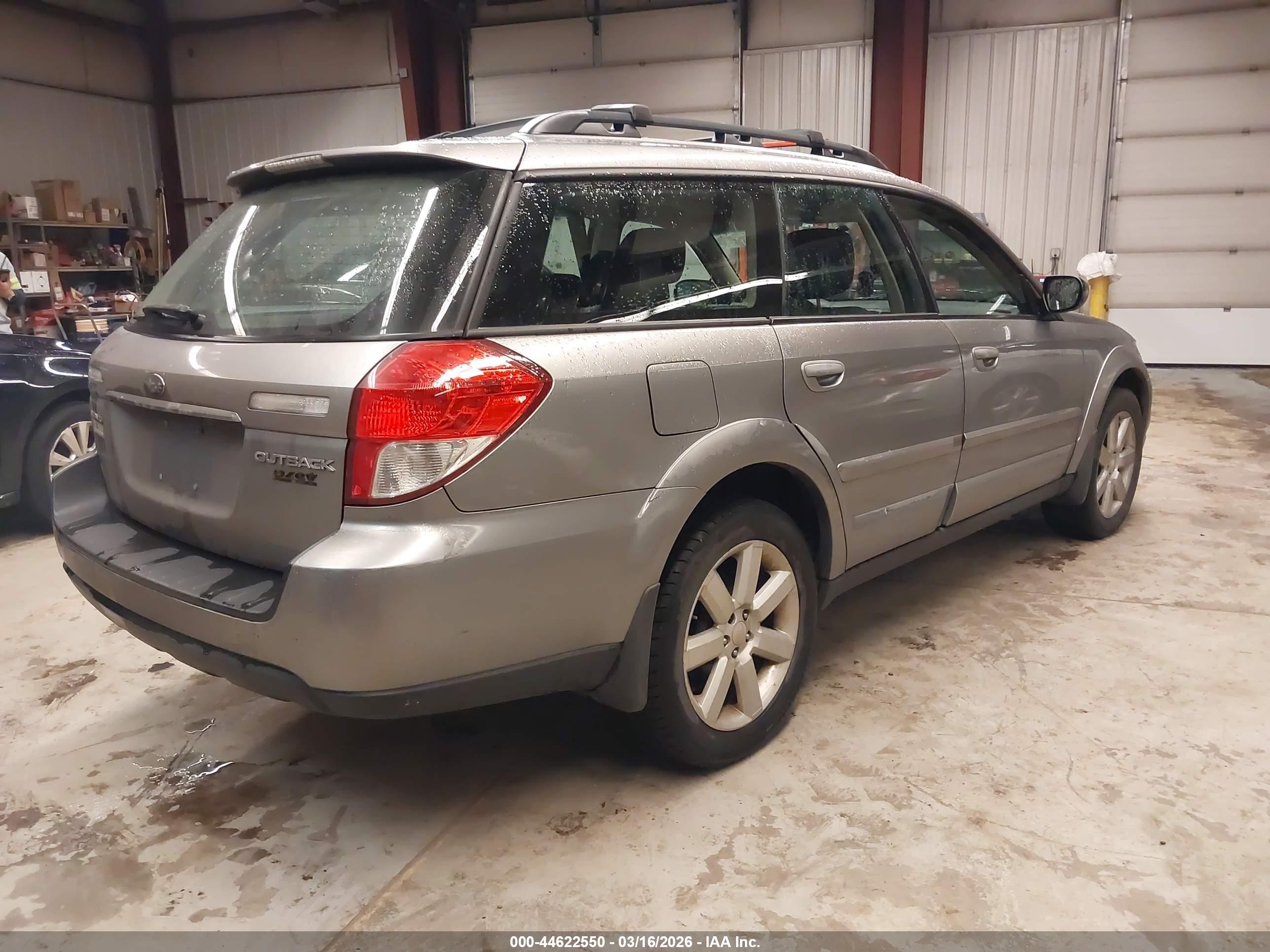 SUBARU OUTBACK image 4