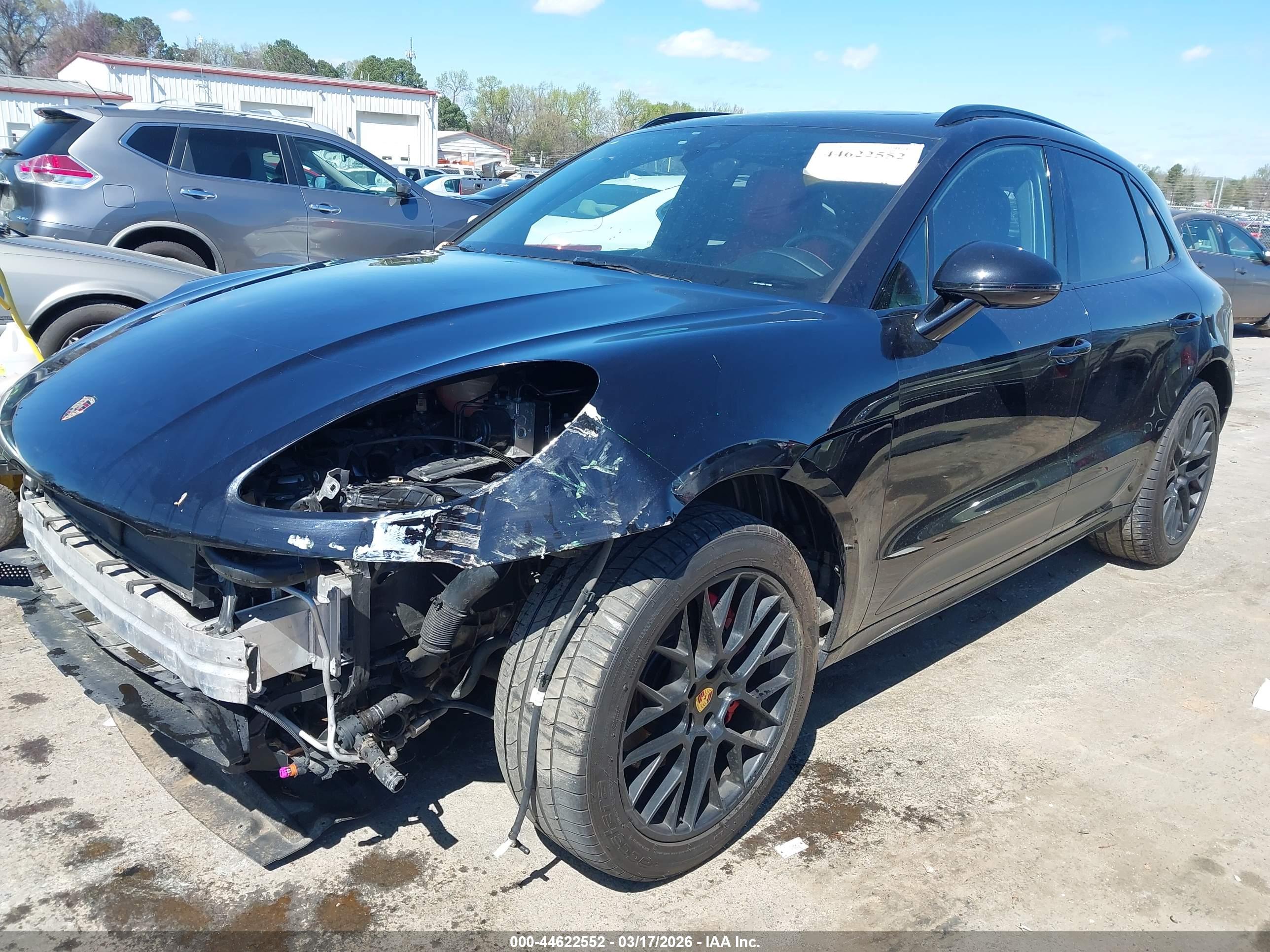 PORSCHE MACAN image 2