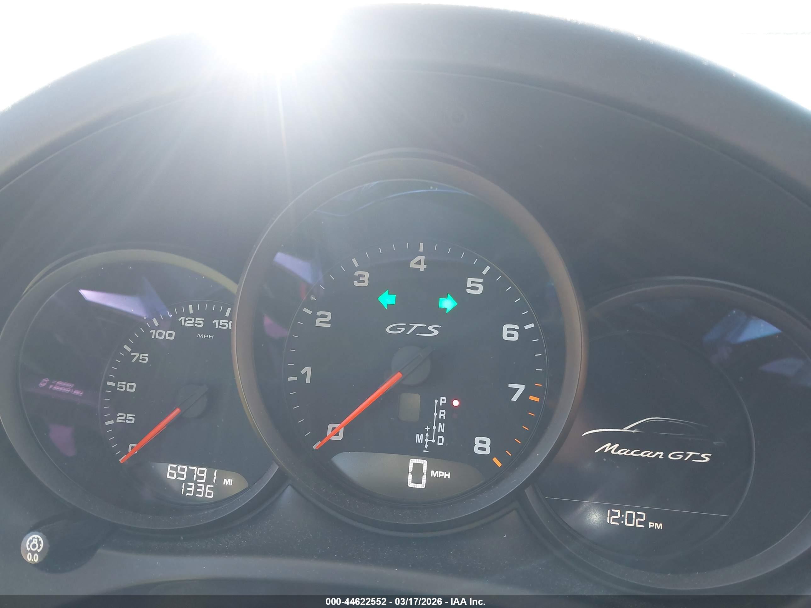 PORSCHE MACAN image 7