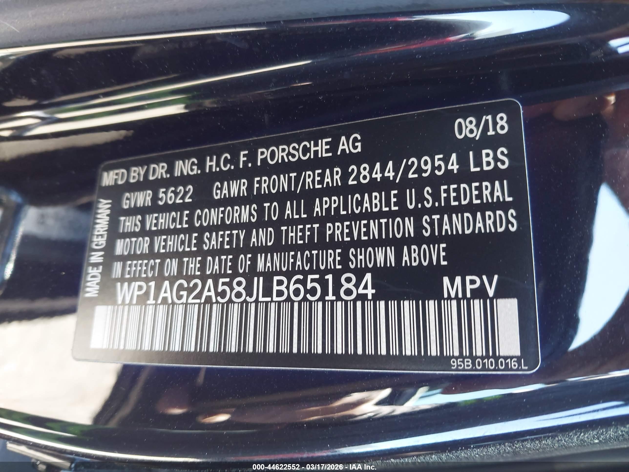 PORSCHE MACAN image 9