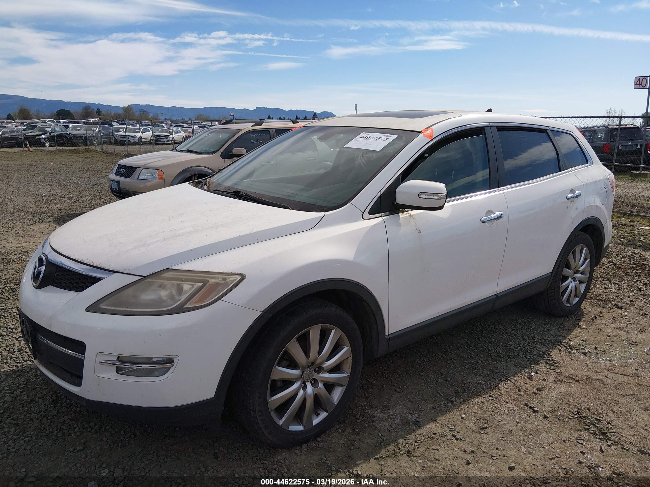 MAZDA CX-9 image 2