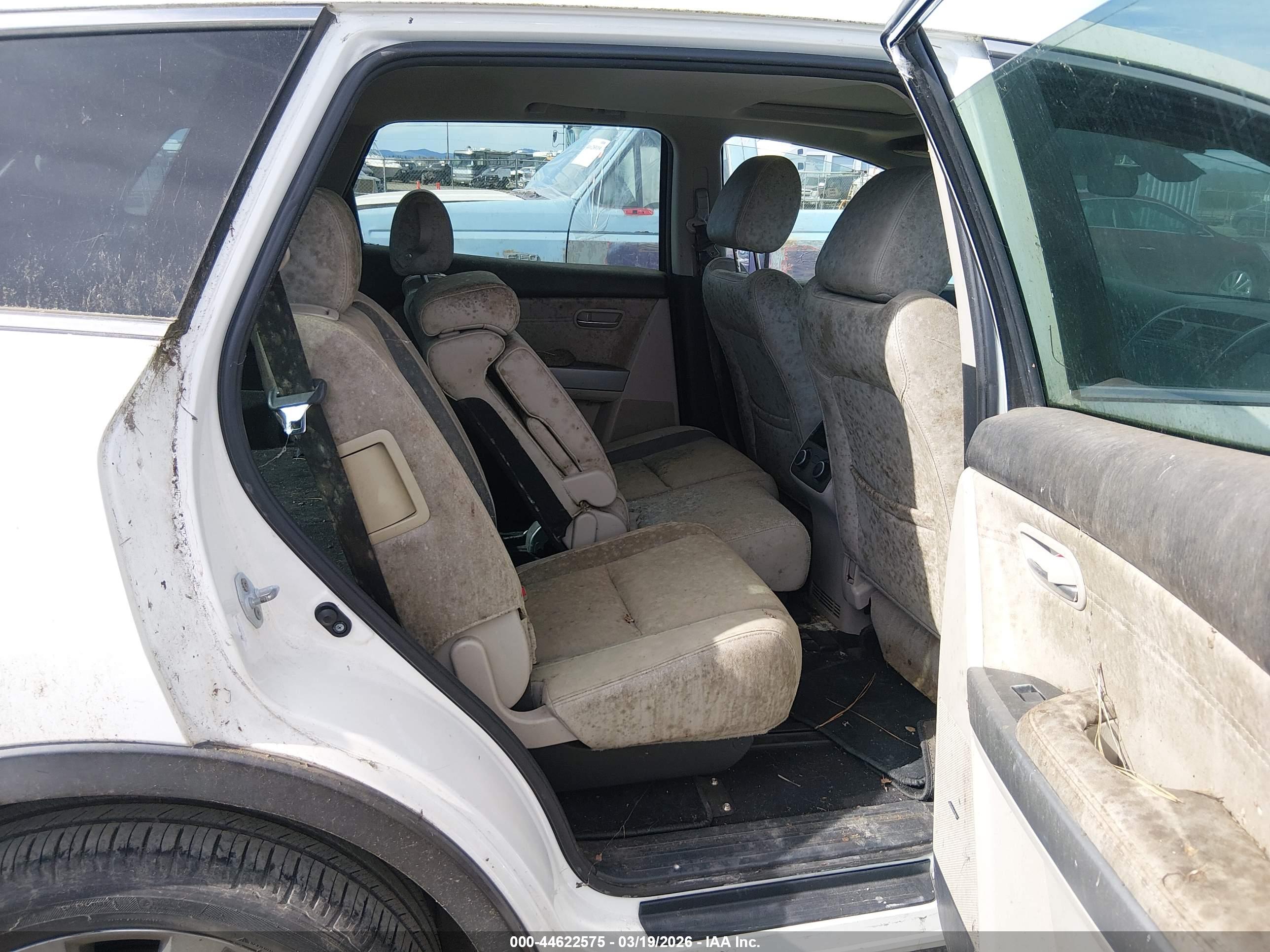 MAZDA CX-9 image 8