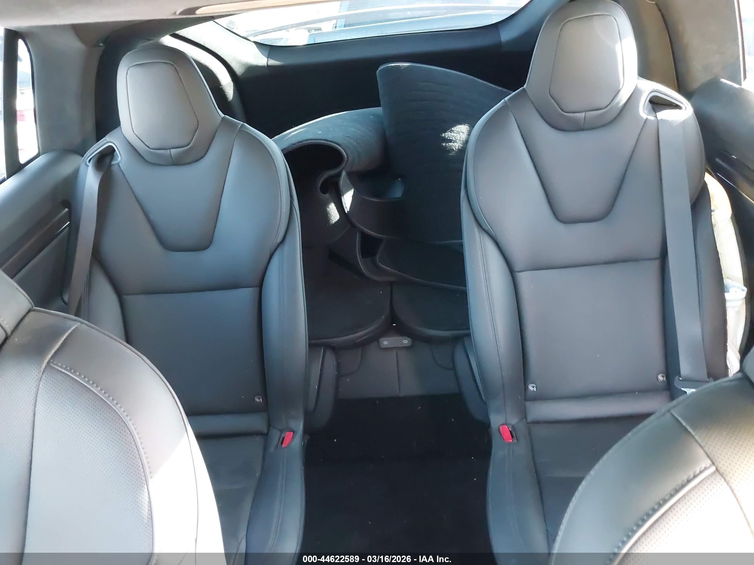 TESLA MODEL image 8