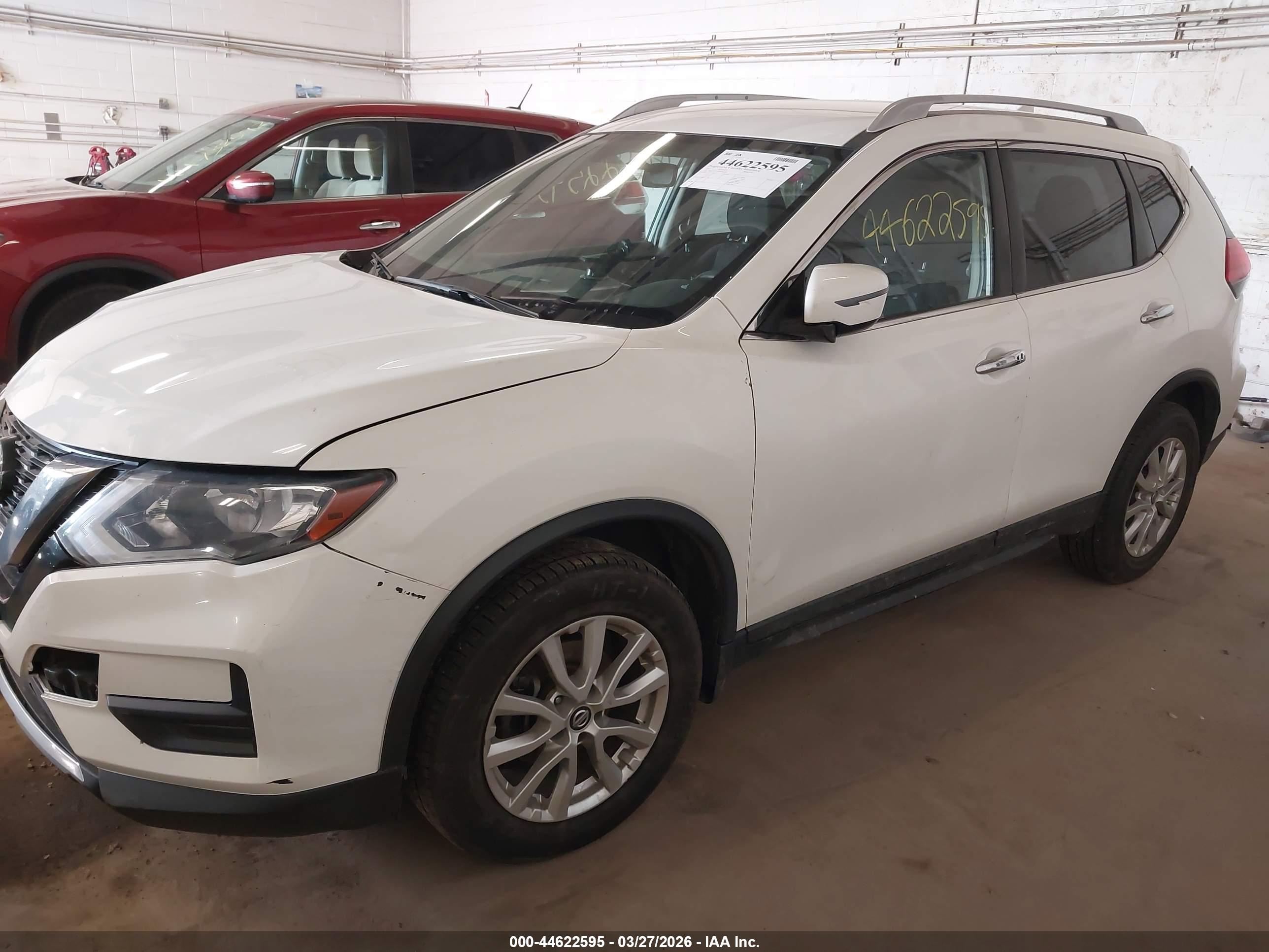 NISSAN ROGUE image 2