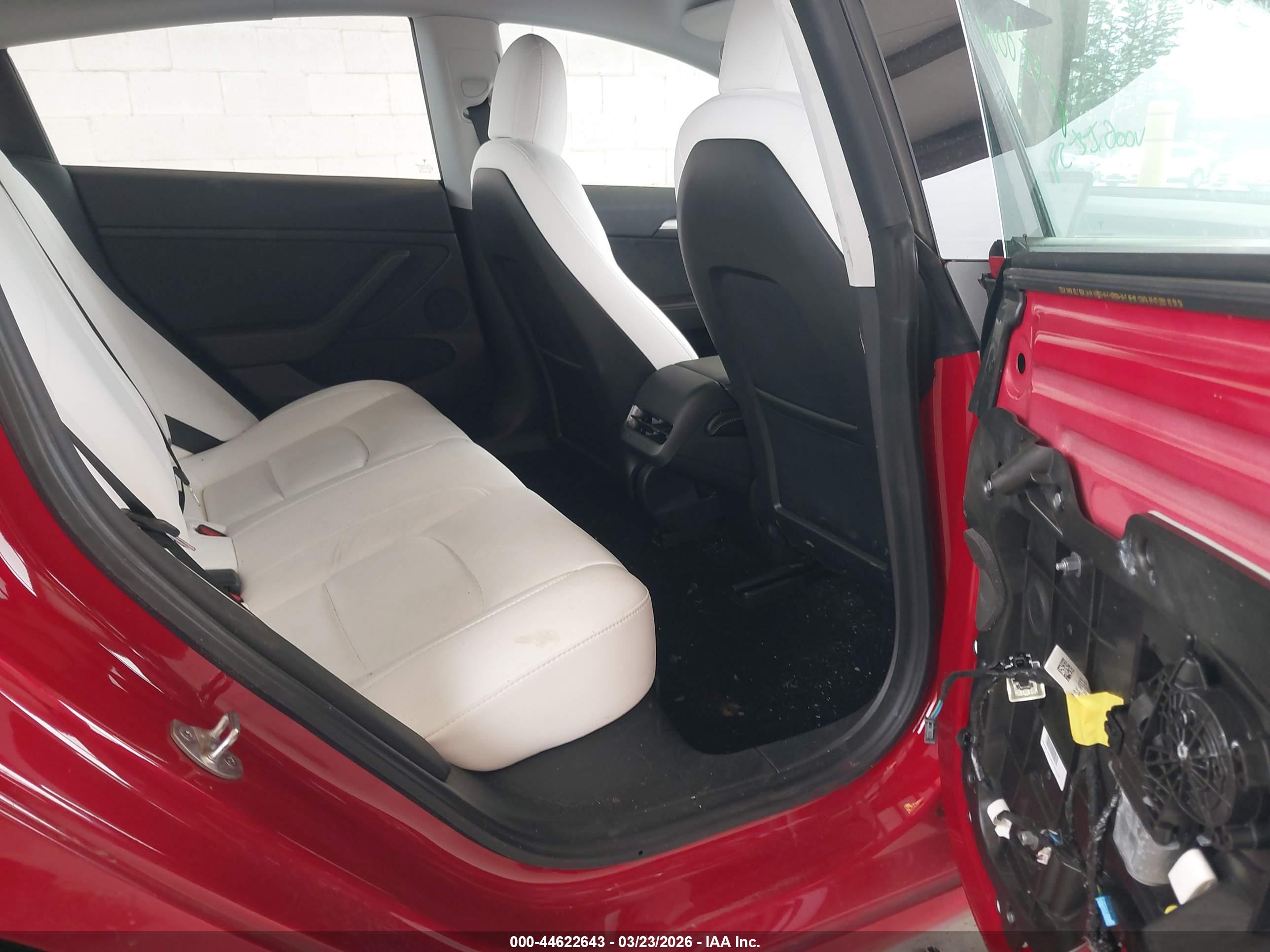 TESLA MODEL image 8