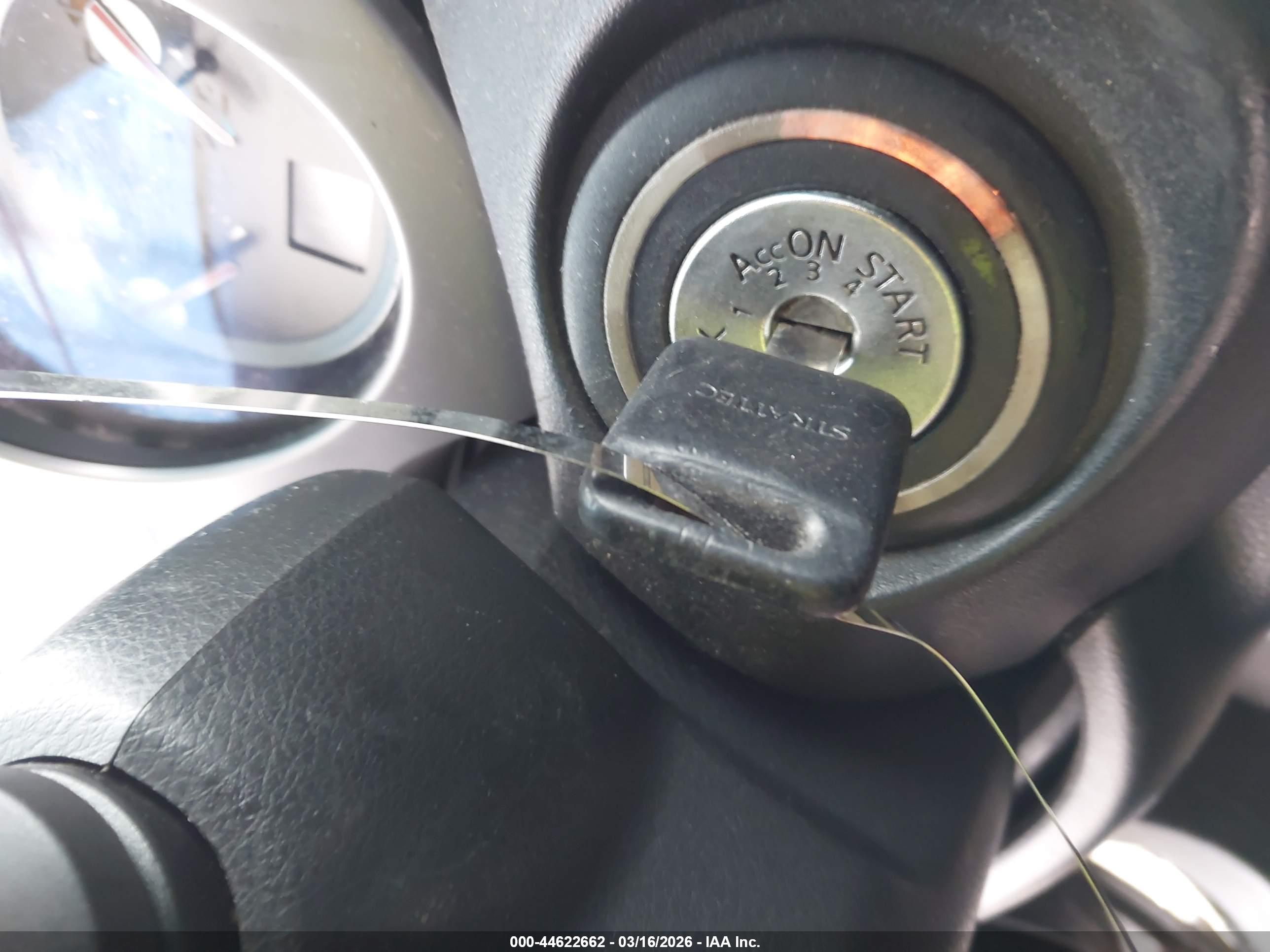 NISSAN MURANO image 11