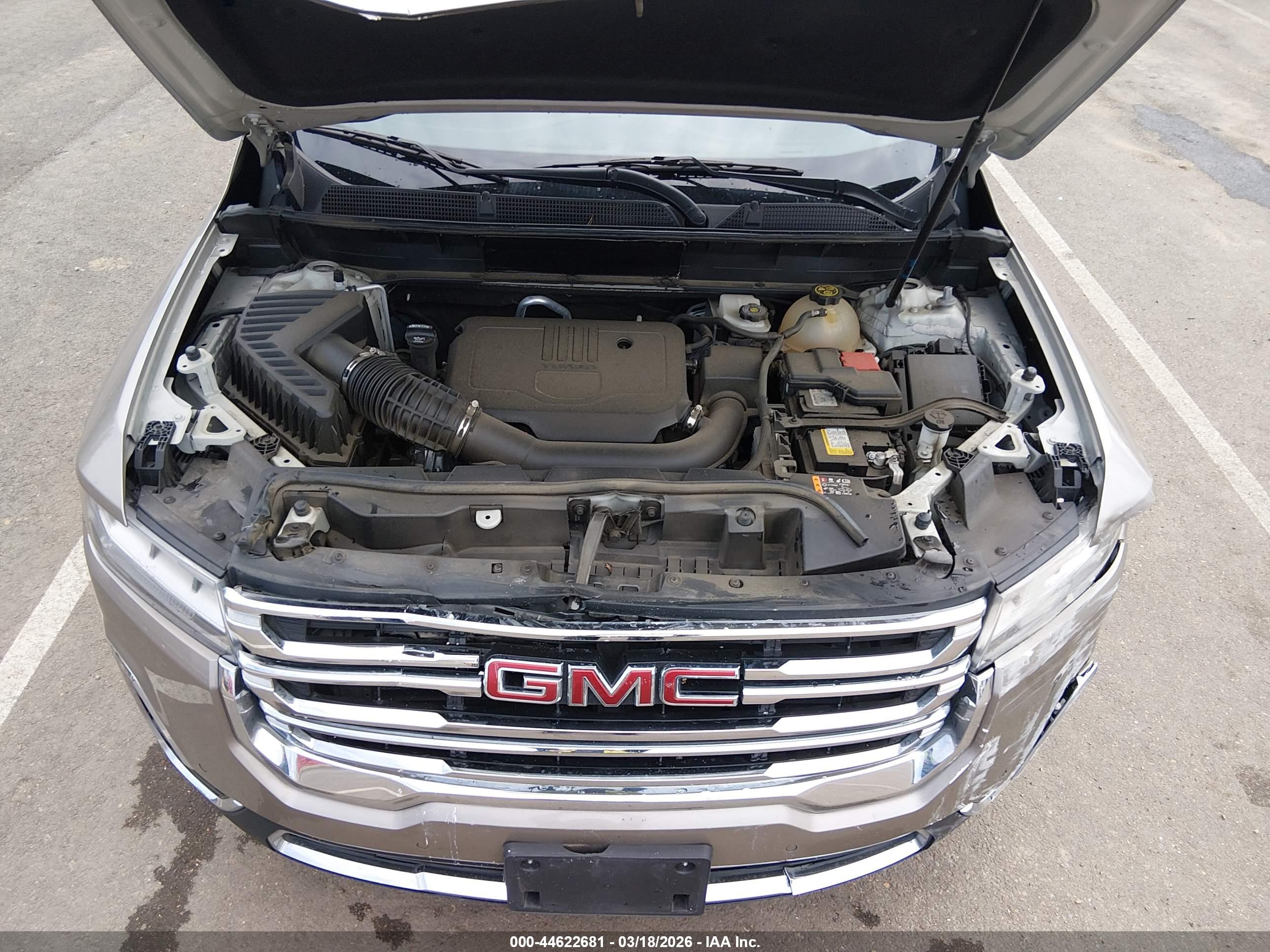 GMC ACADIA image 10