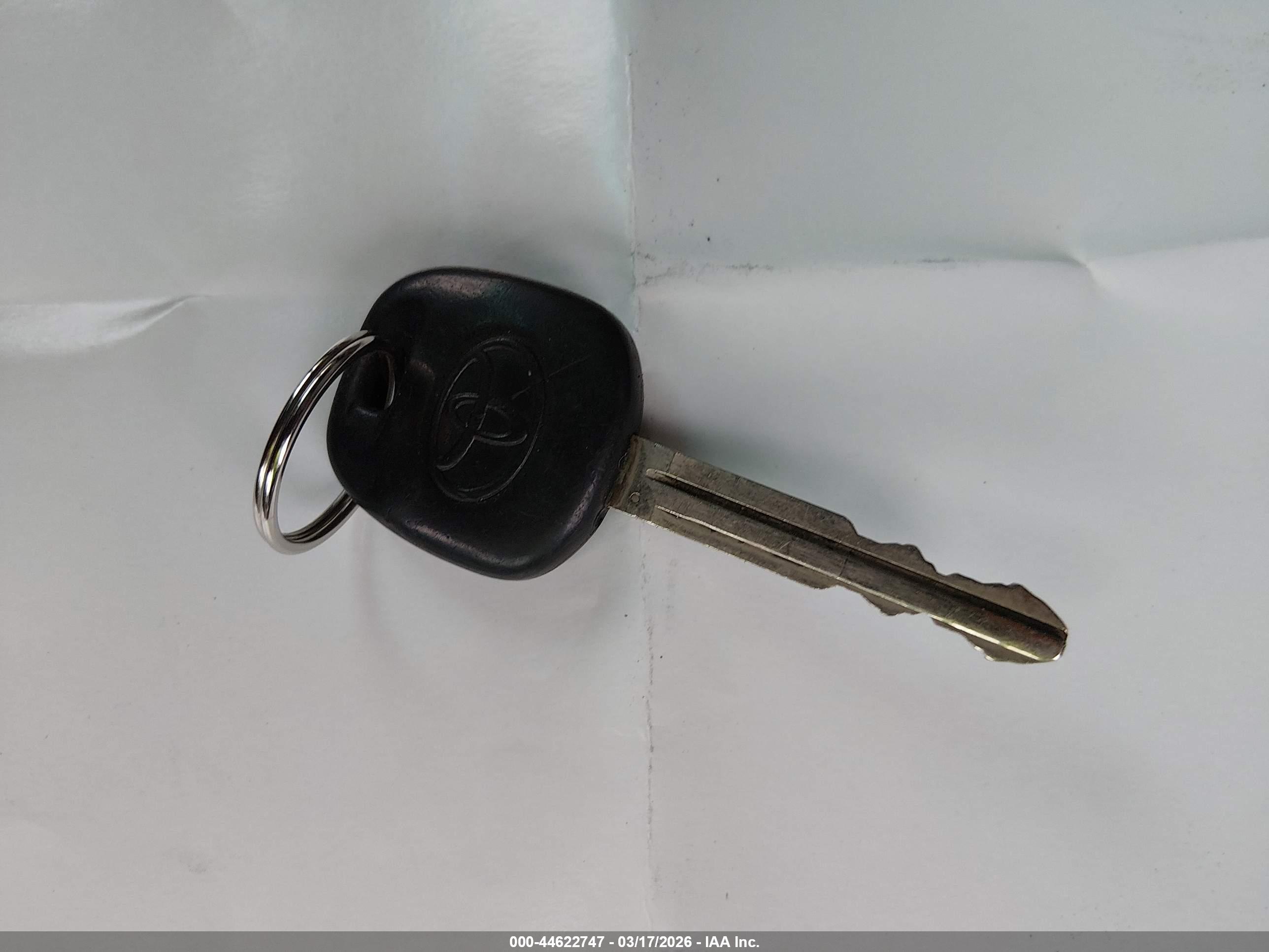TOYOTA 4RUNNER image 11