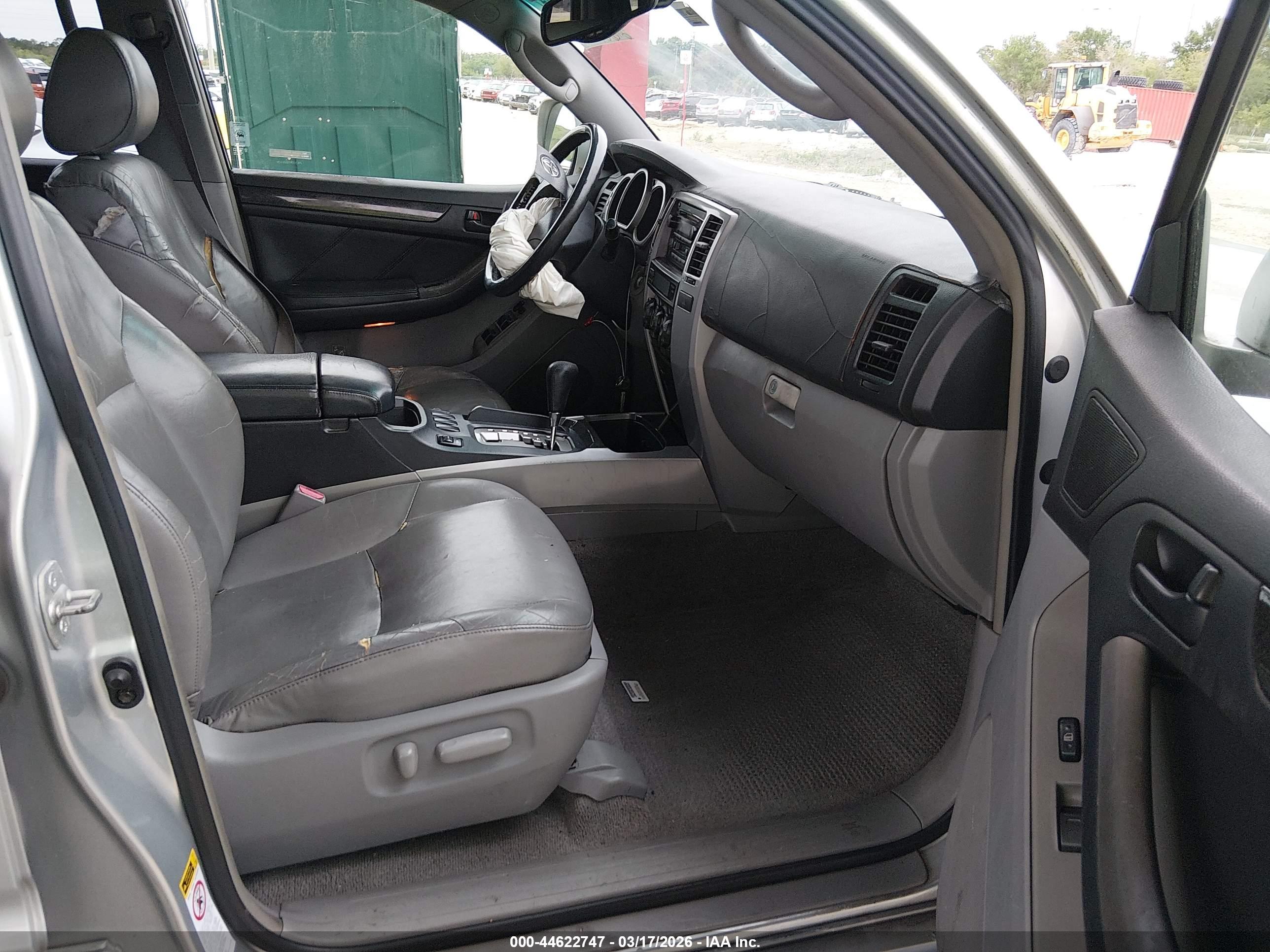 TOYOTA 4RUNNER image 5