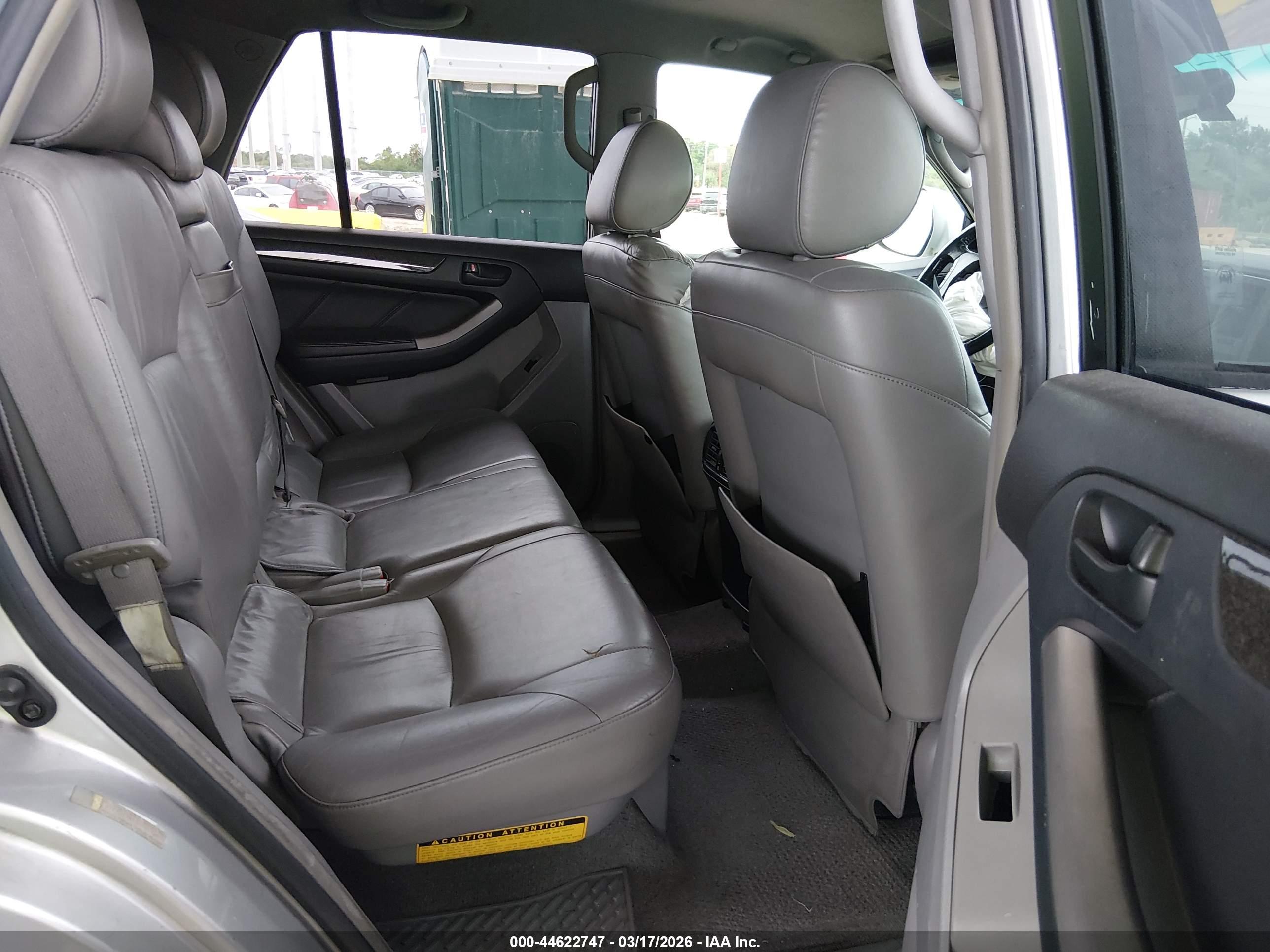 TOYOTA 4RUNNER image 8