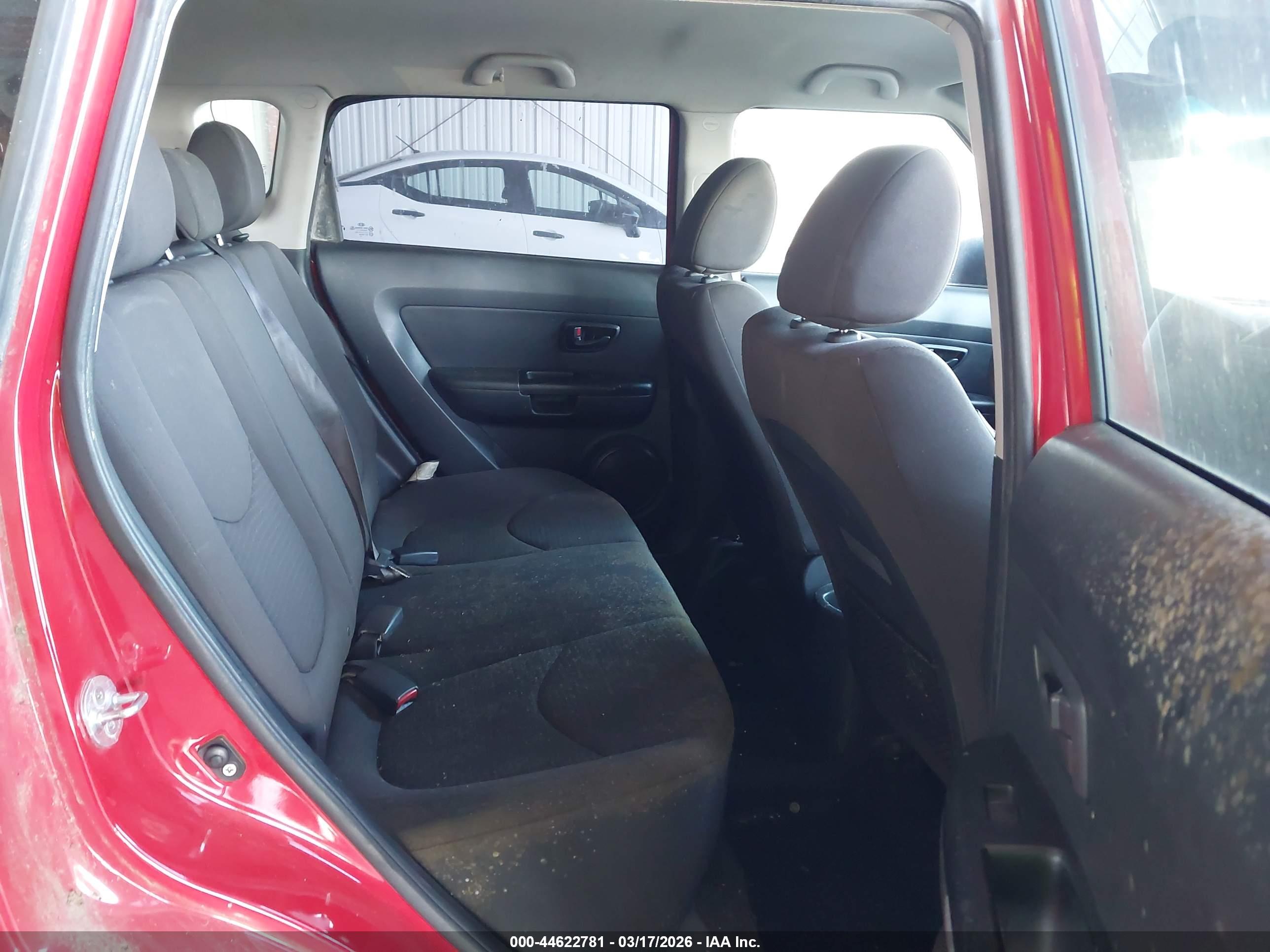 KIA SOUL image 8