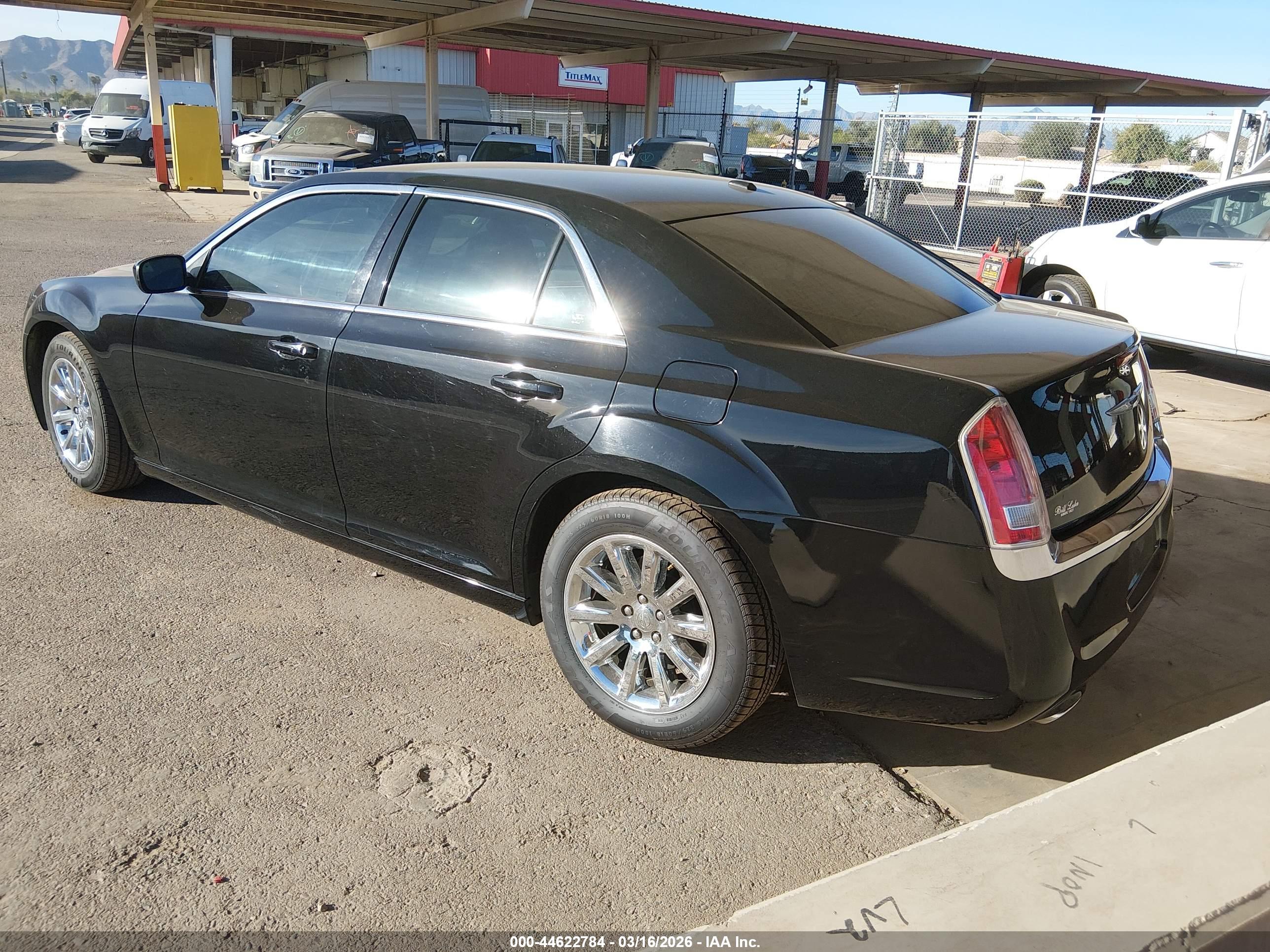 CHRYSLER 300 image 3