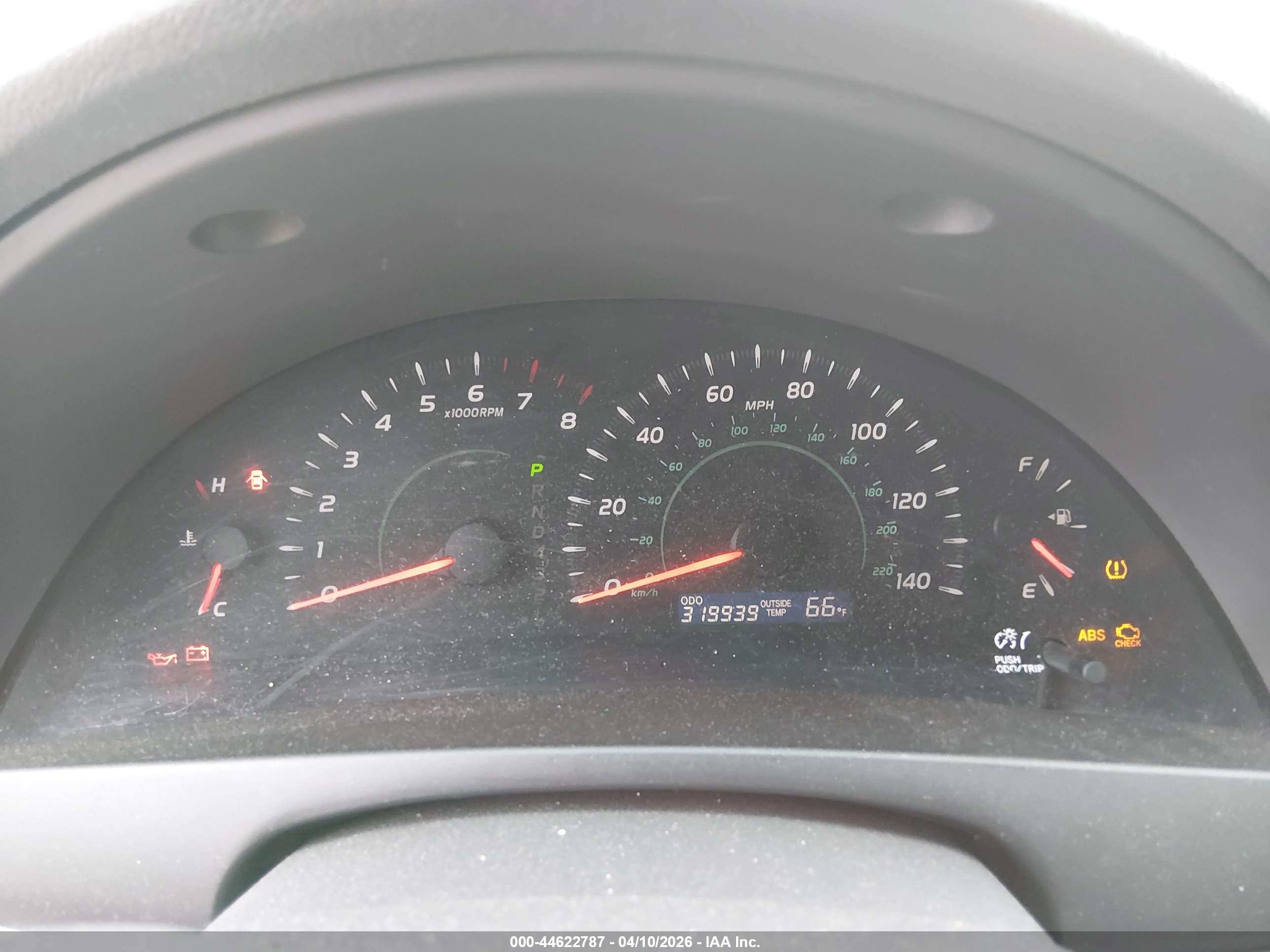 TOYOTA CAMRY image 7