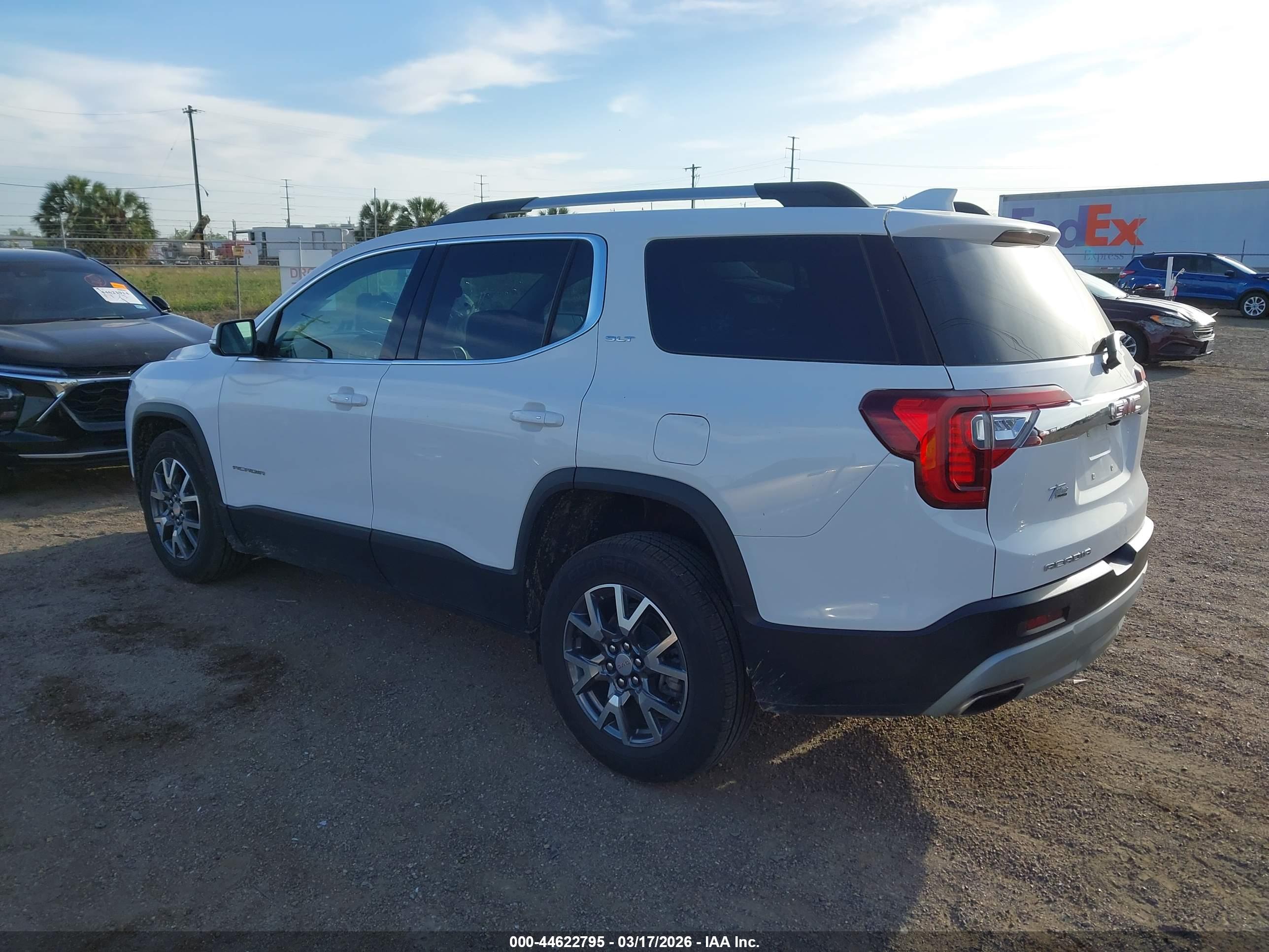GMC ACADIA image 3