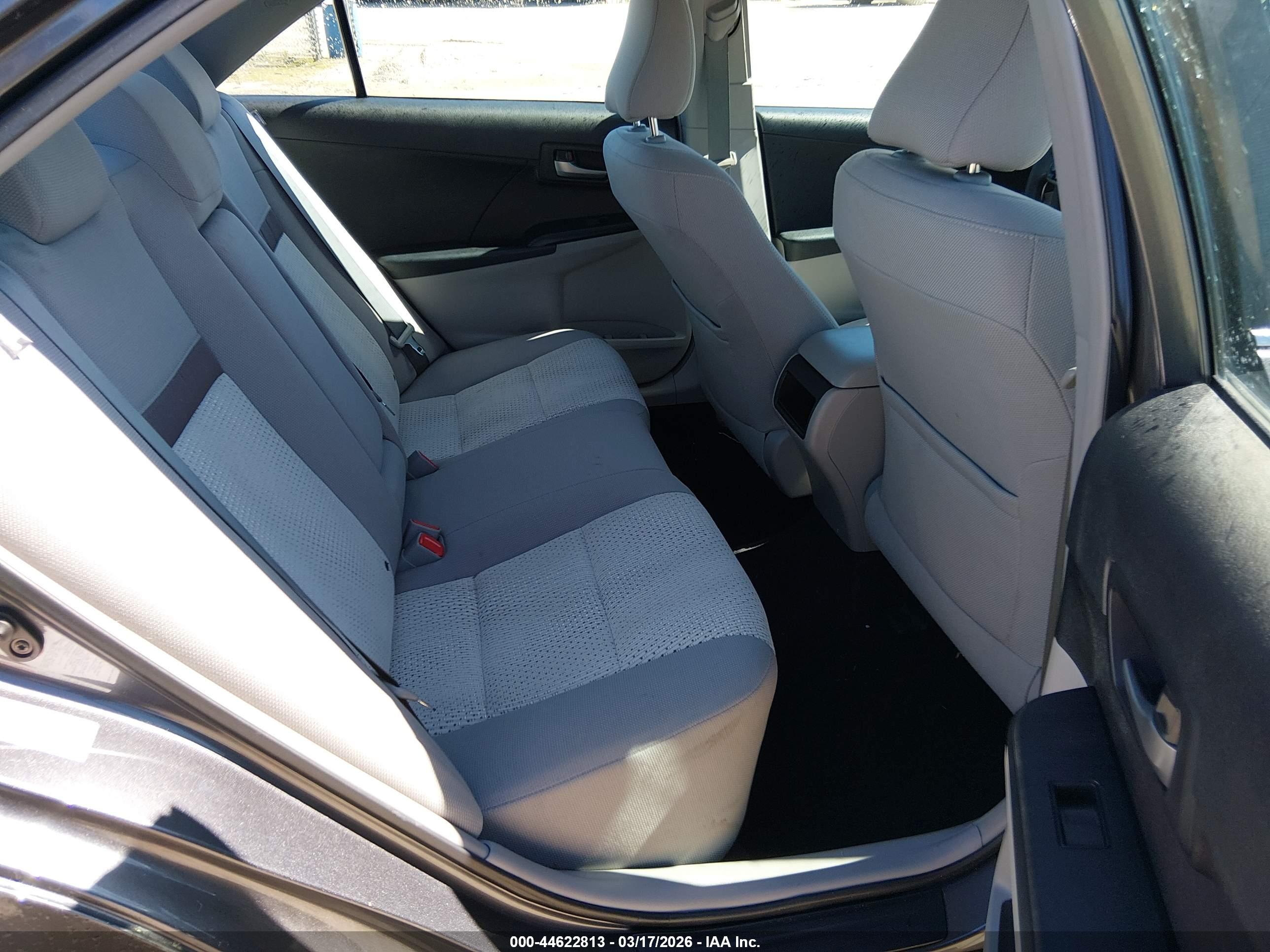 TOYOTA CAMRY image 8