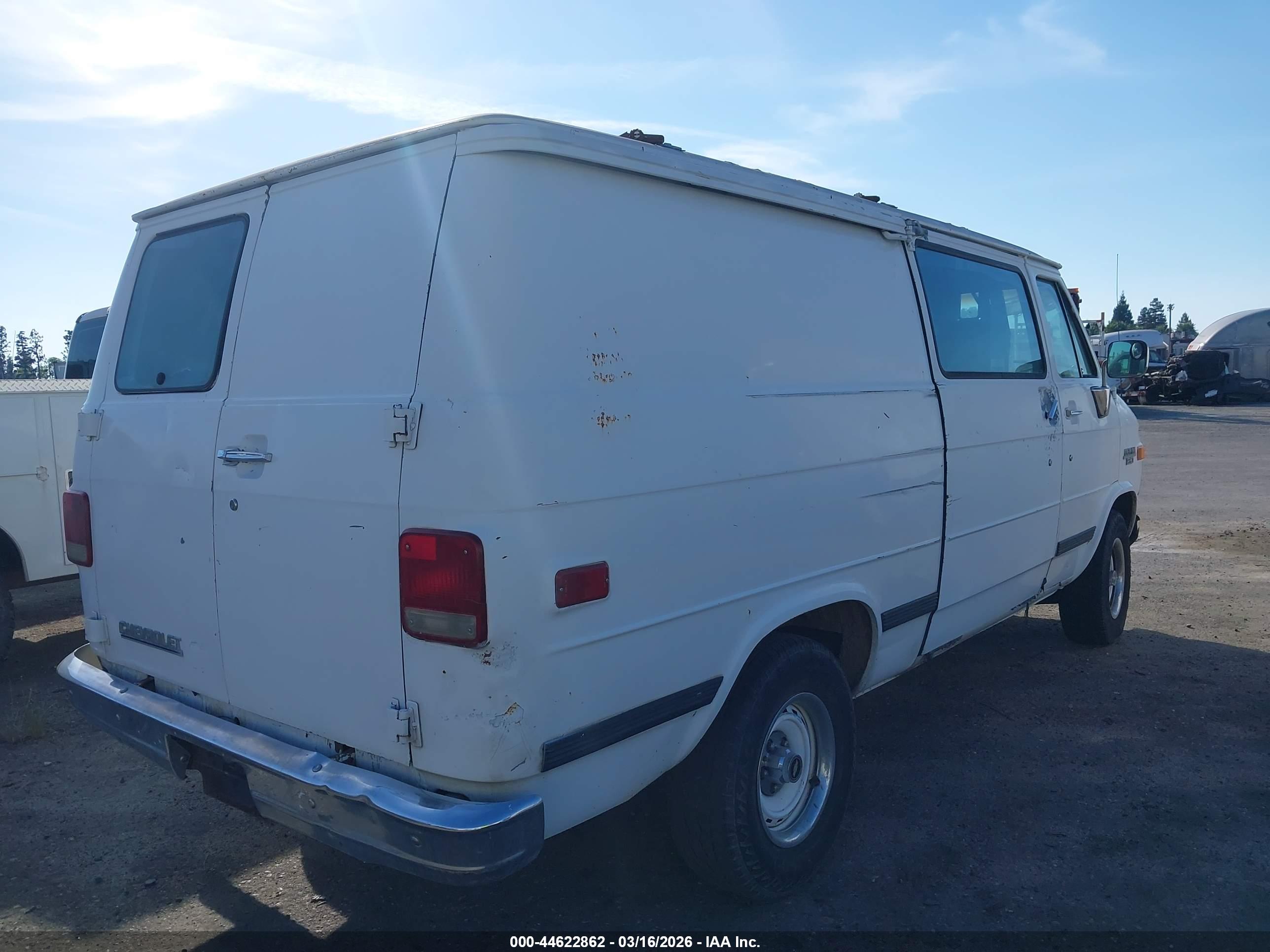 CHEVROLET G20 image 4