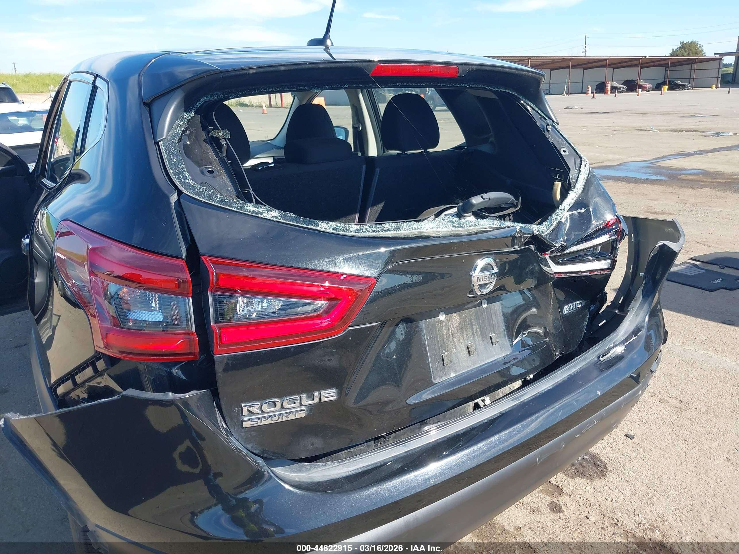 NISSAN ROGUE image 6