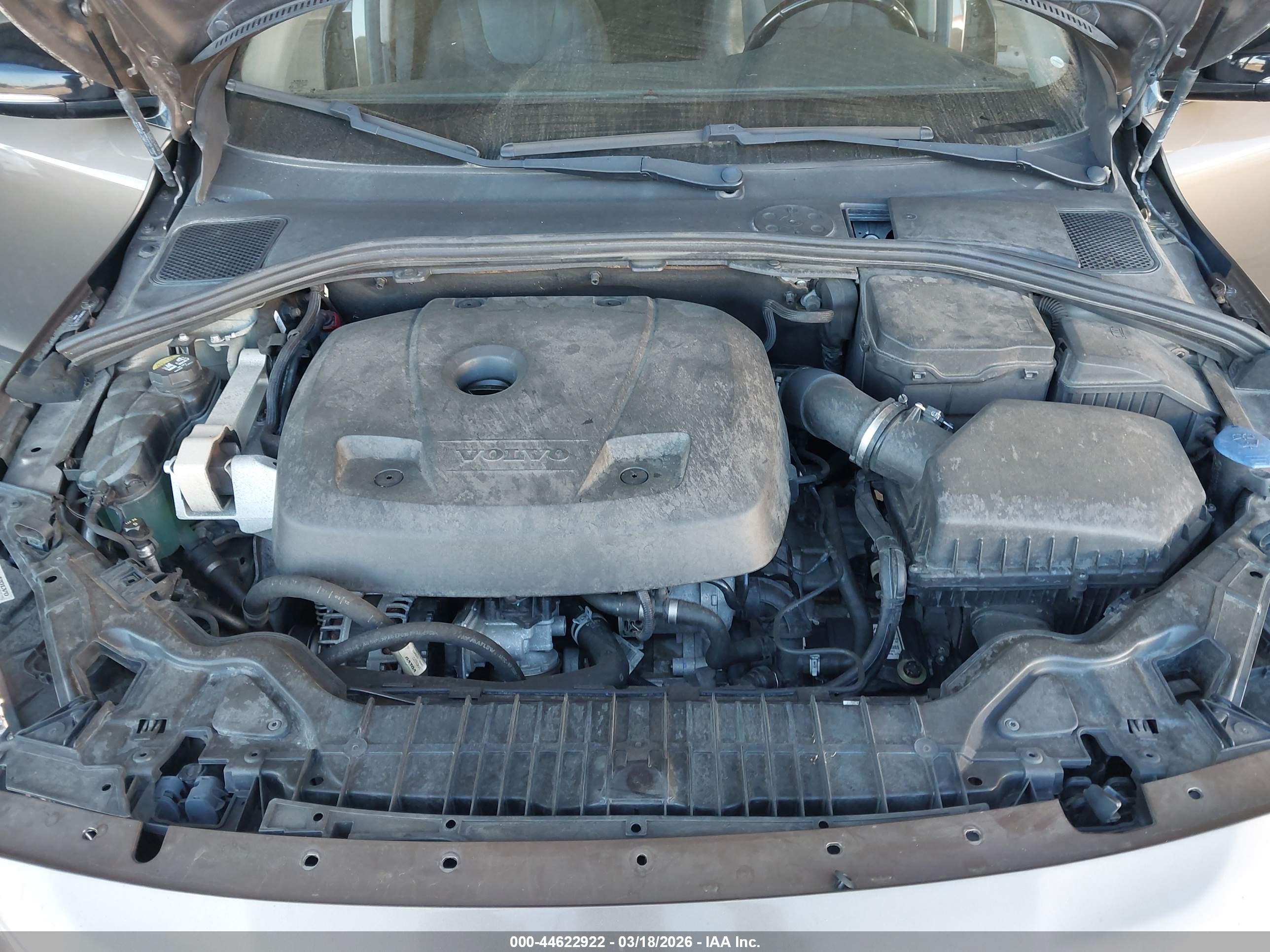 VOLVO V60 image 10