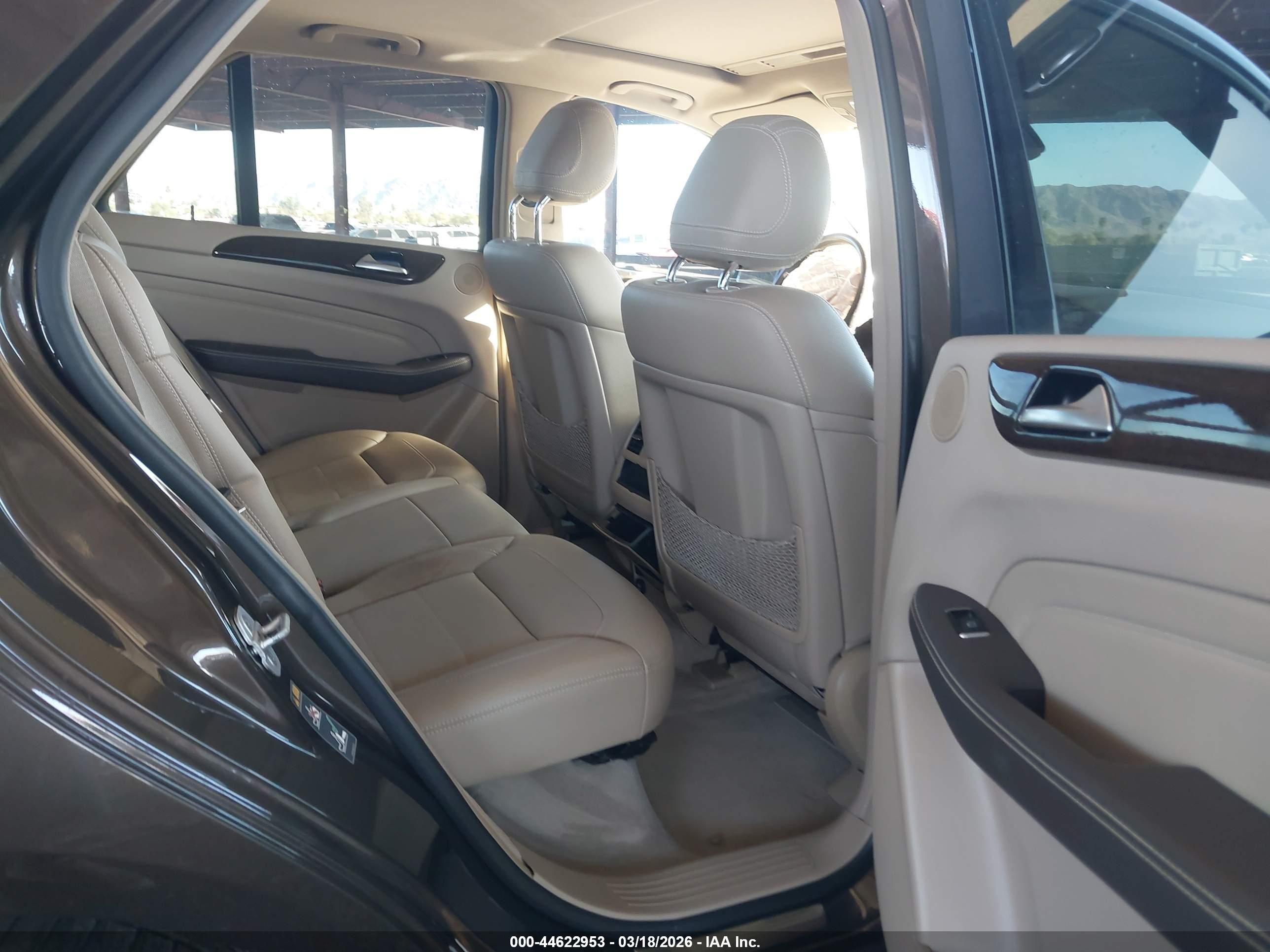 MERCEDES-BENZ ML image 8