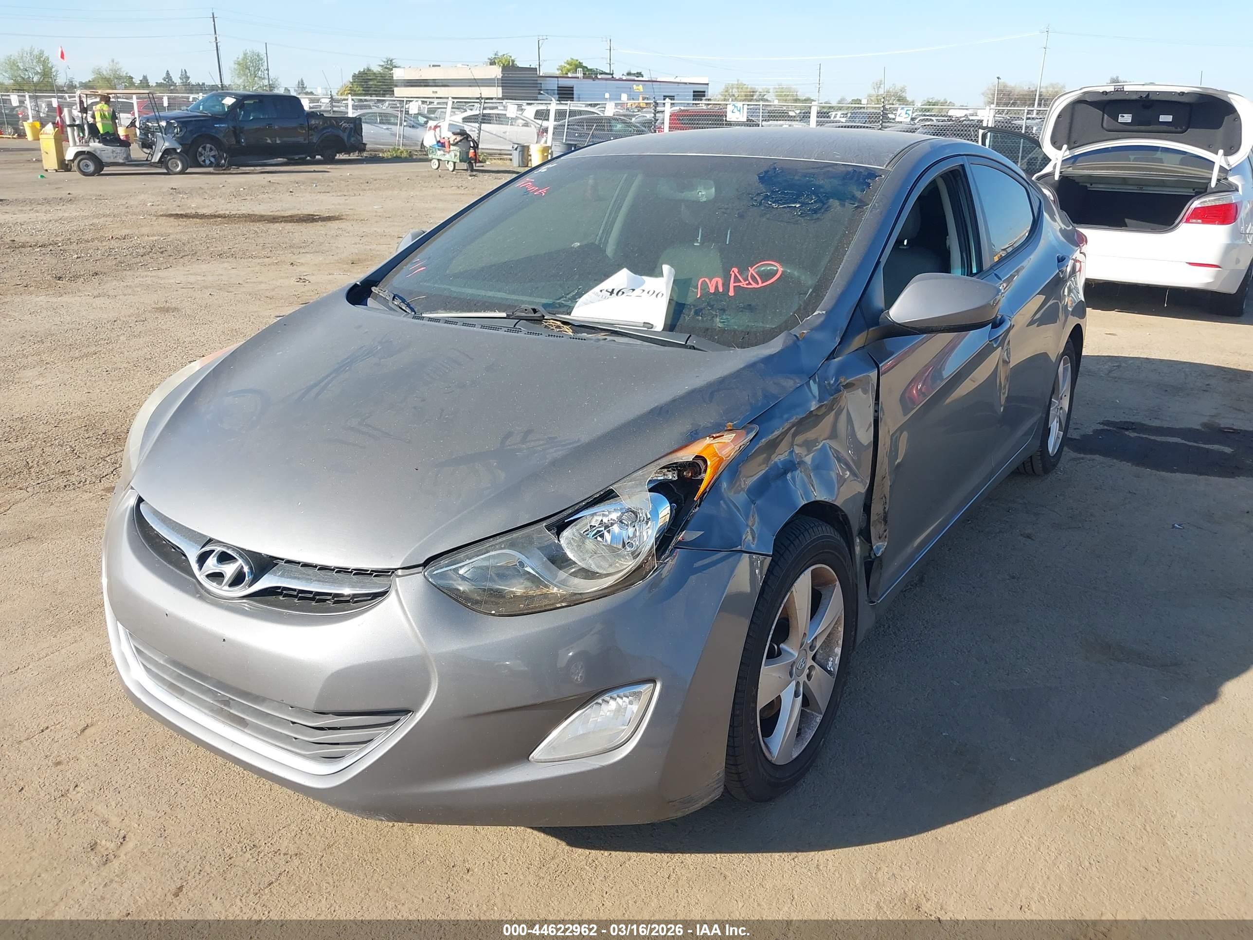 HYUNDAI ELANTRA image 2