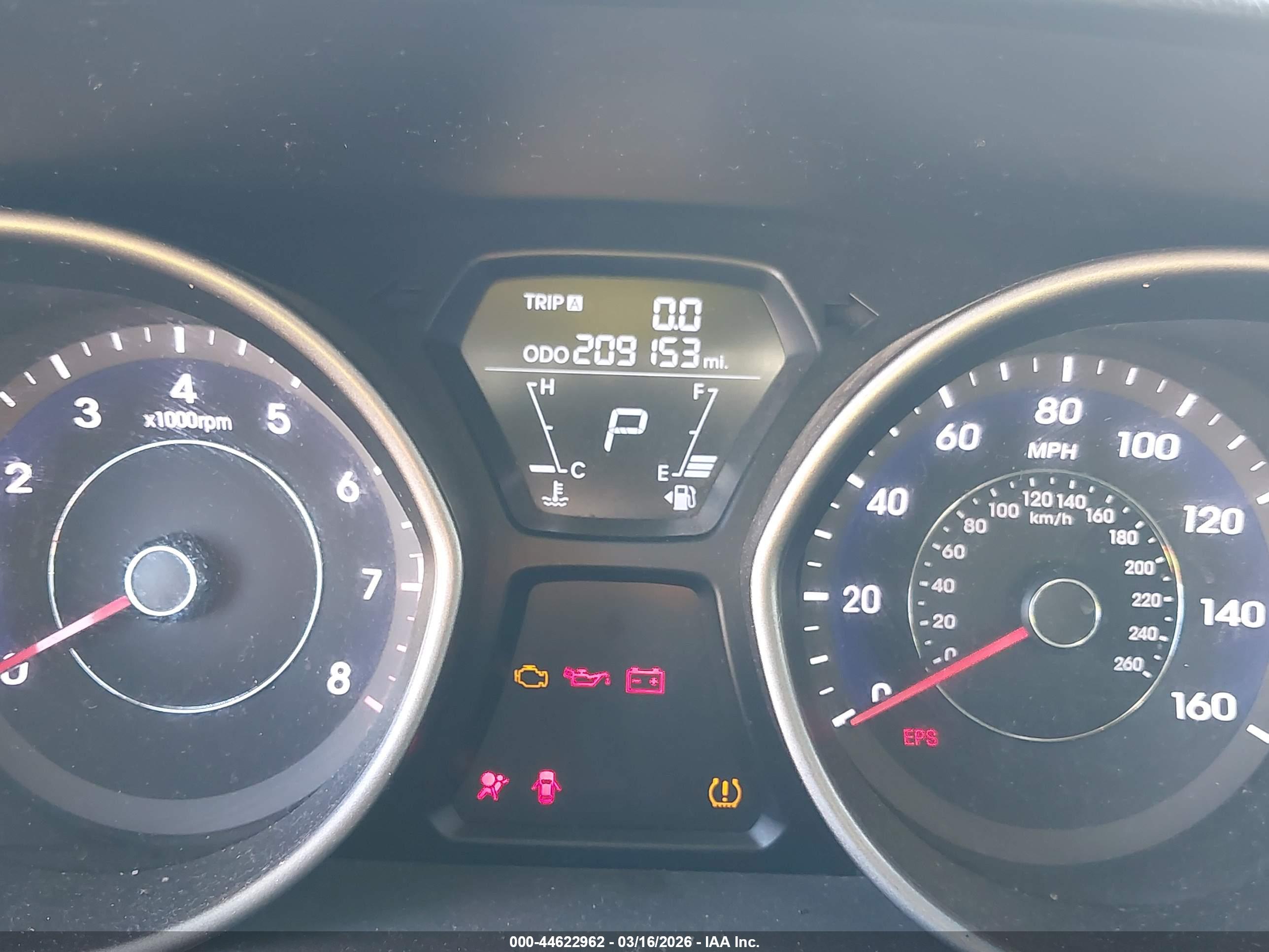 HYUNDAI ELANTRA image 7