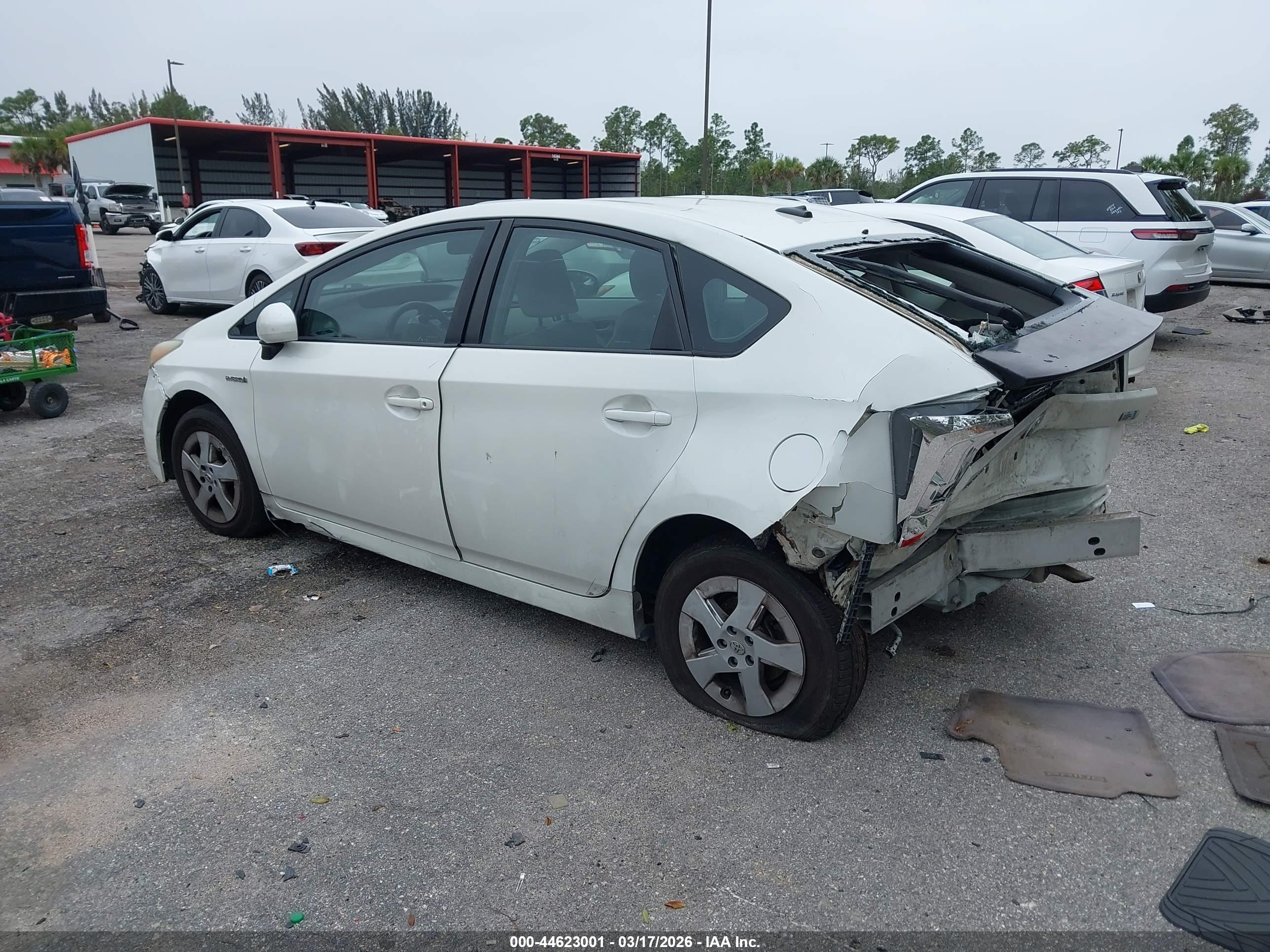TOYOTA PRIUS image 3