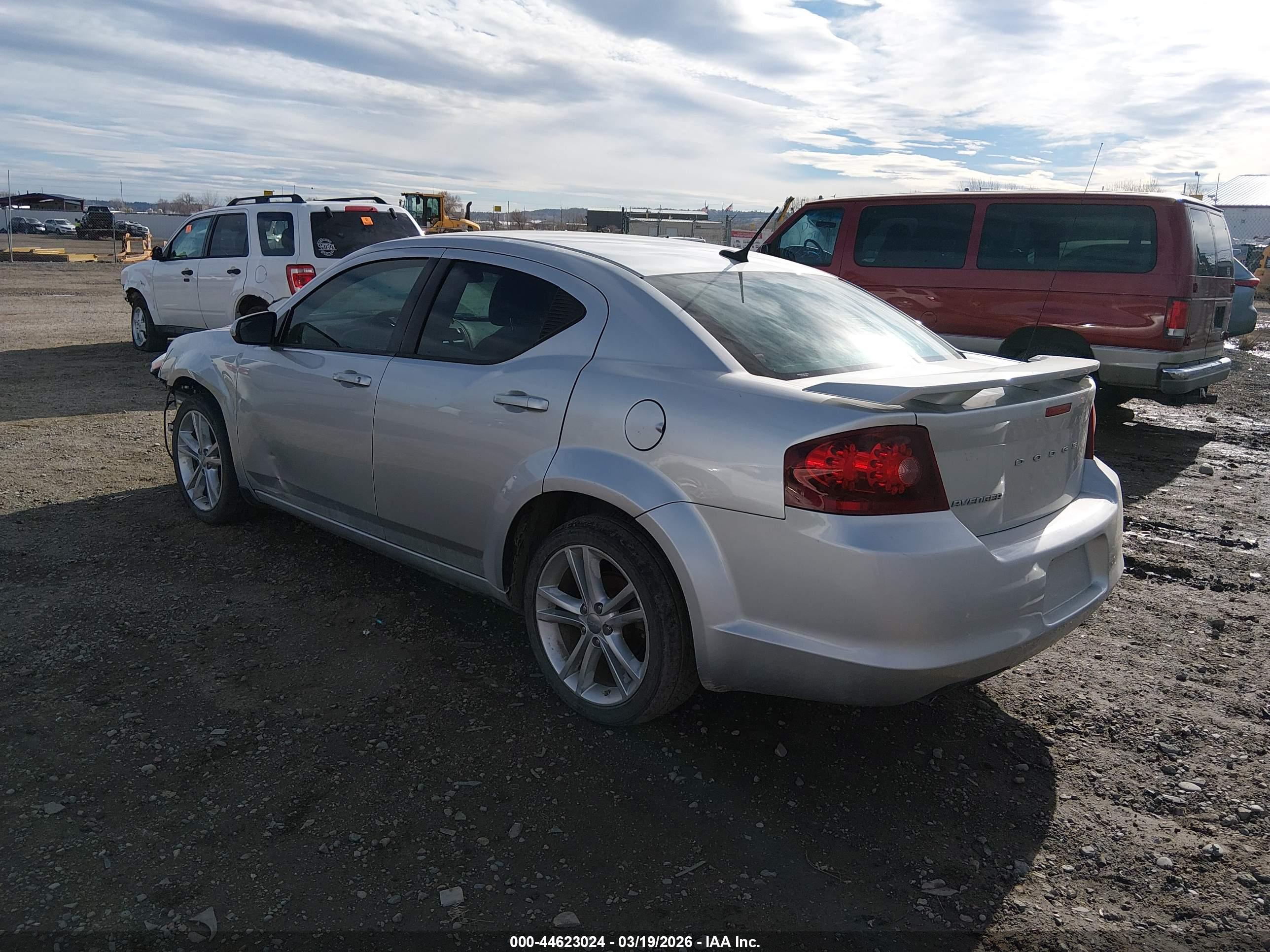 DODGE AVENGER image 3