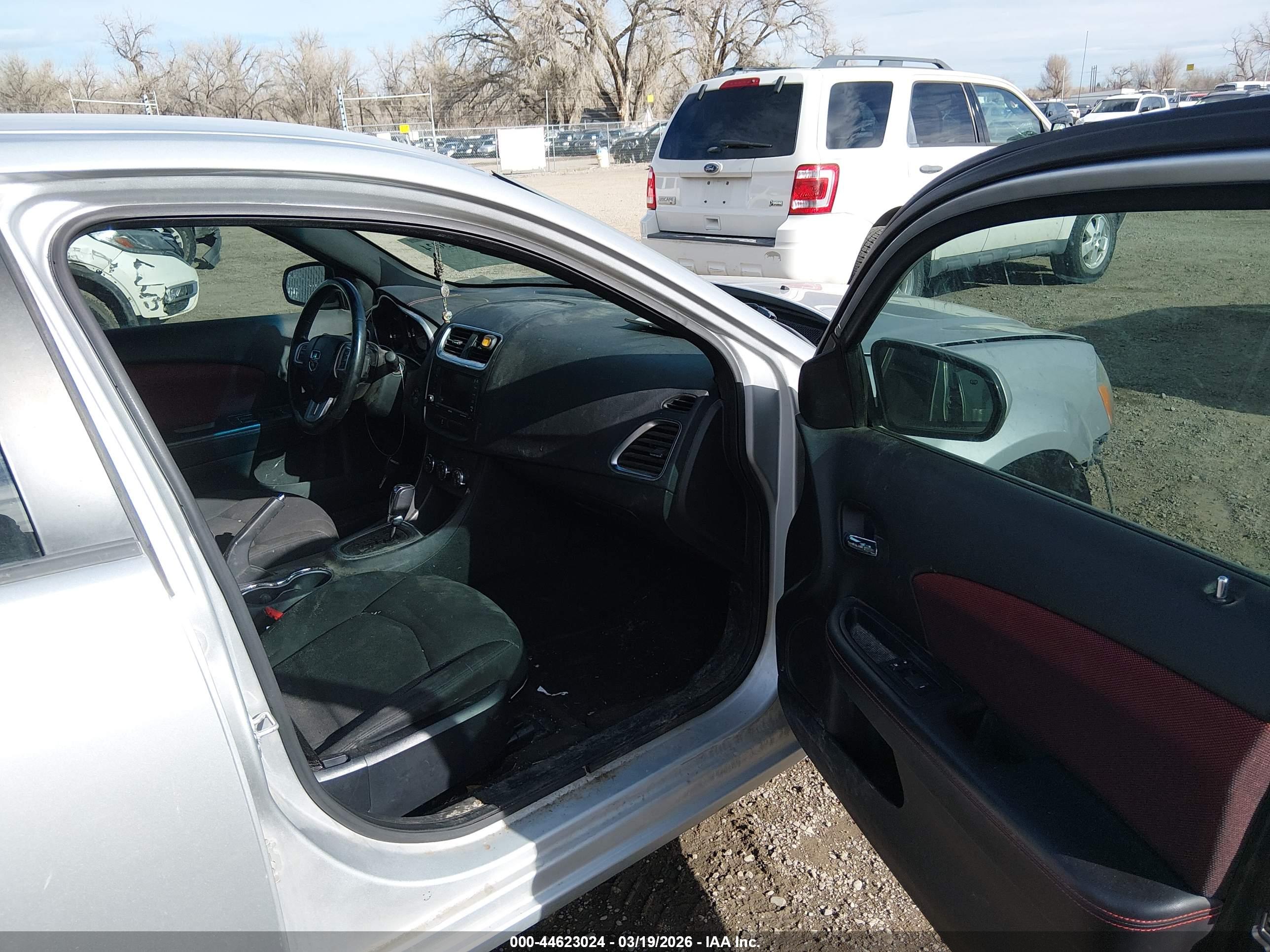 DODGE AVENGER image 5