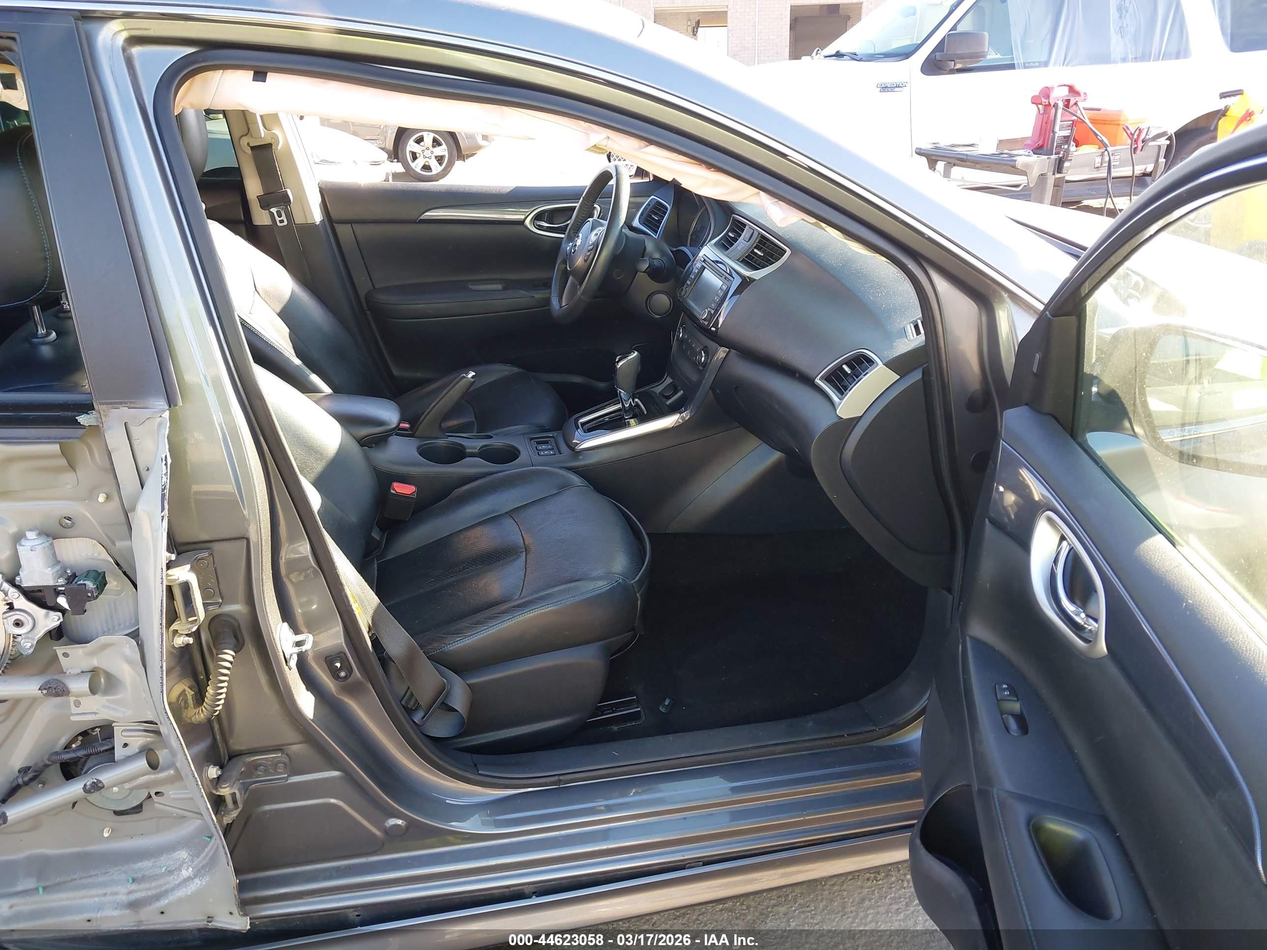 NISSAN SENTRA image 5