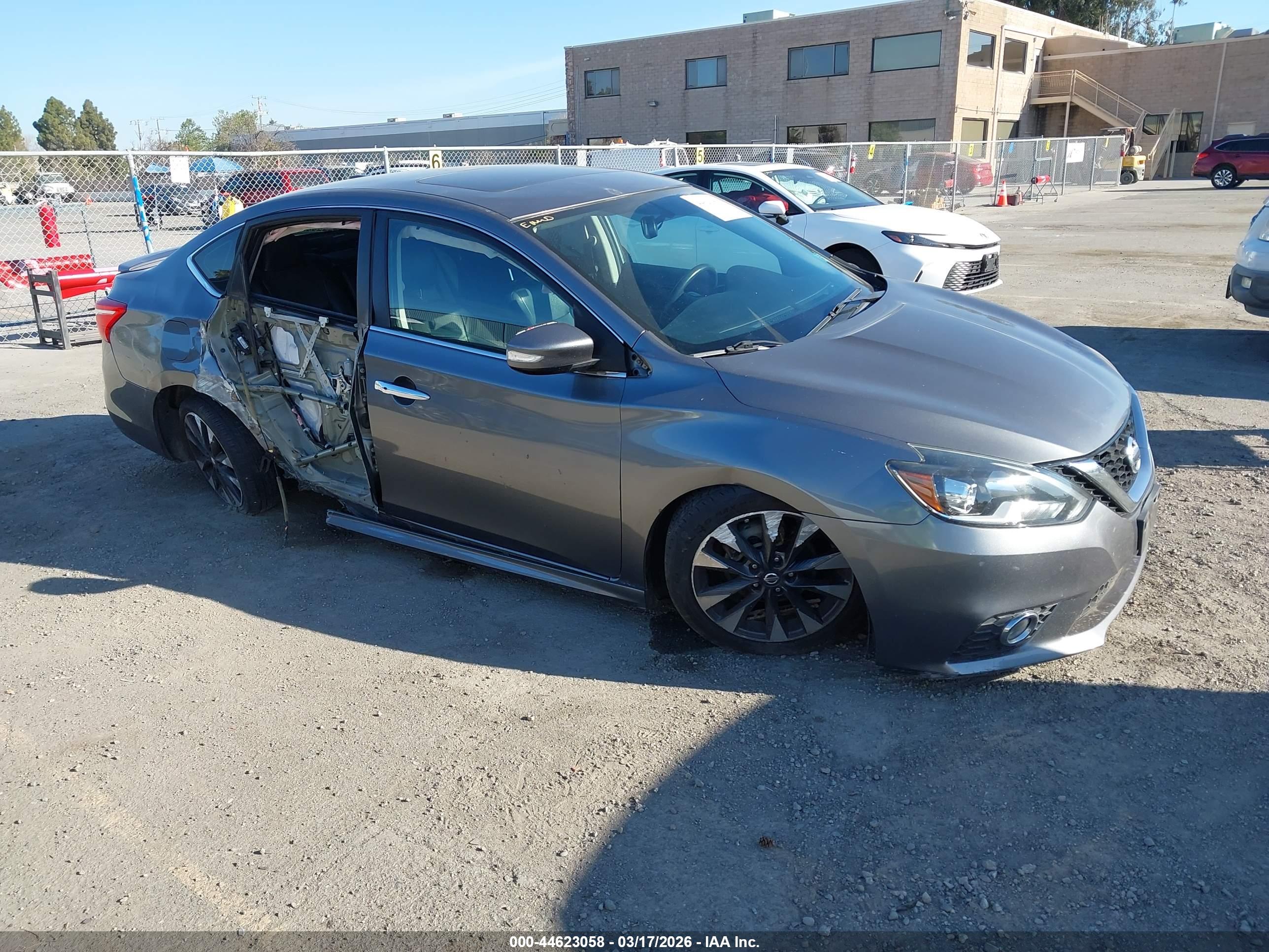 NISSAN SENTRA image 6
