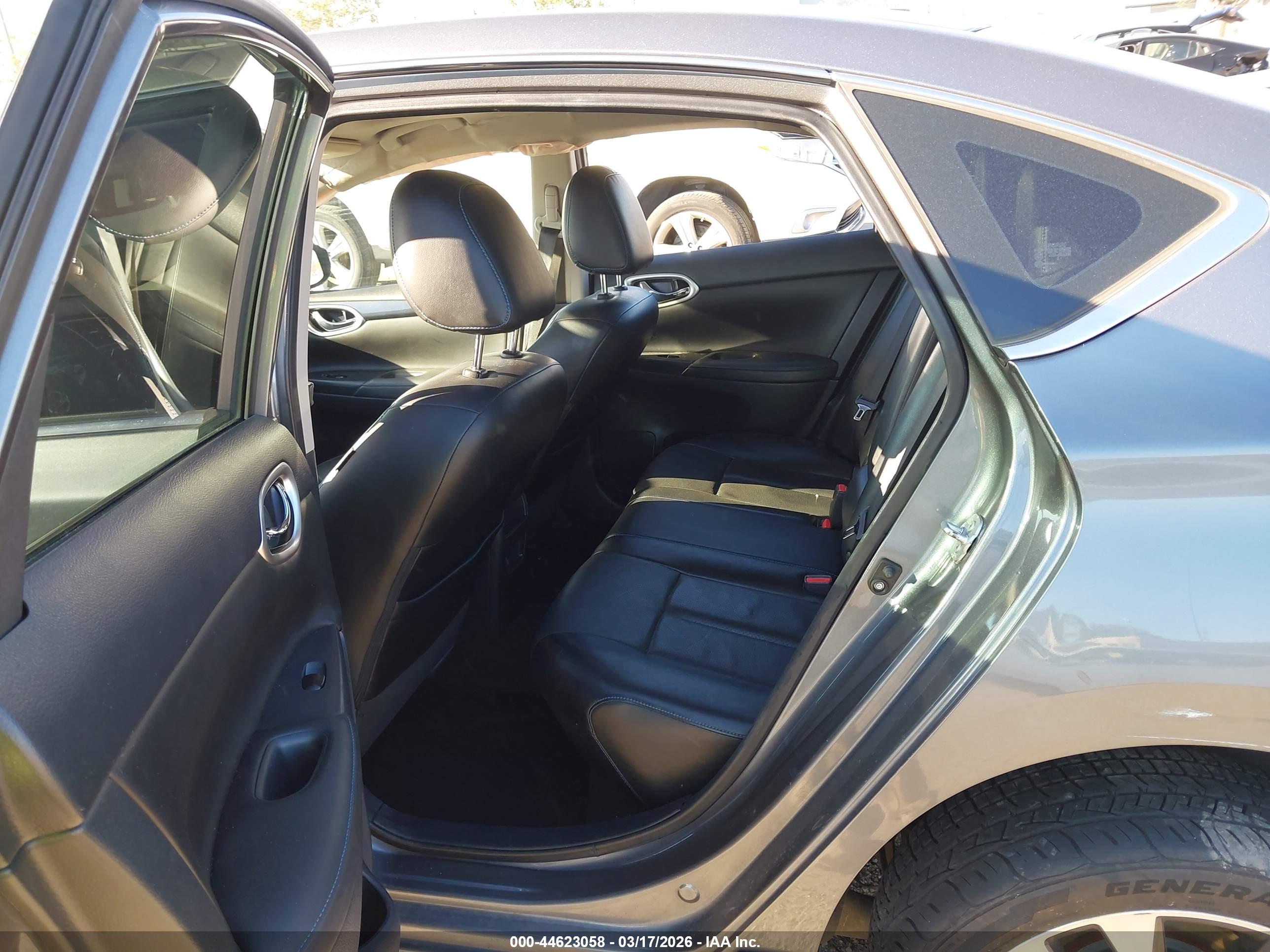 NISSAN SENTRA image 8