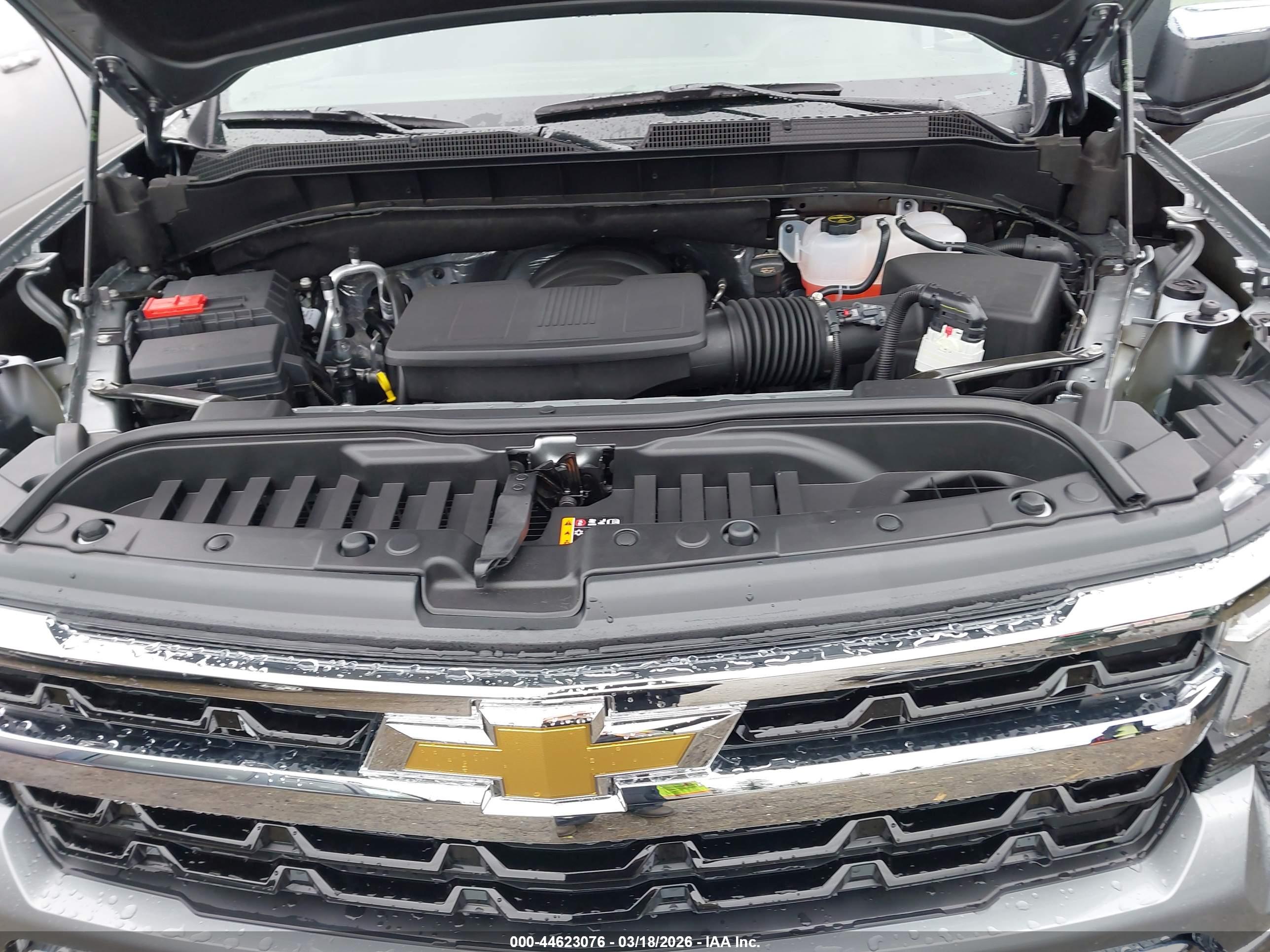CHEVROLET SILVERADO image 10
