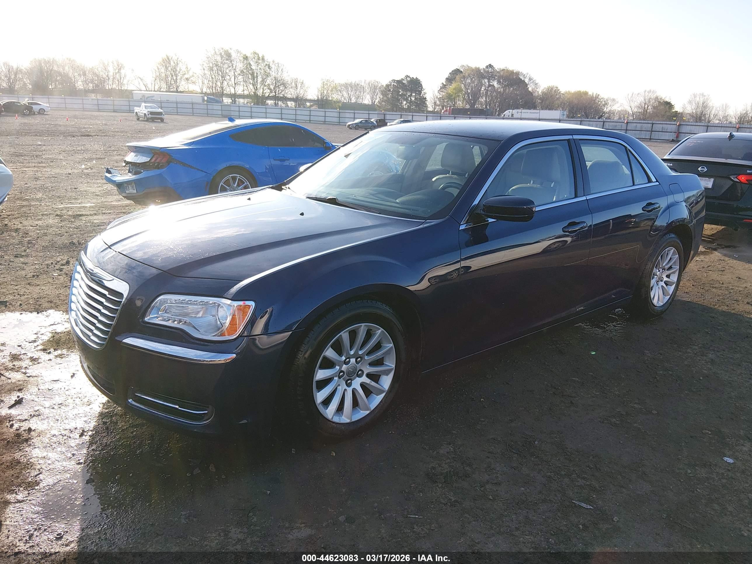 CHRYSLER 300 image 2