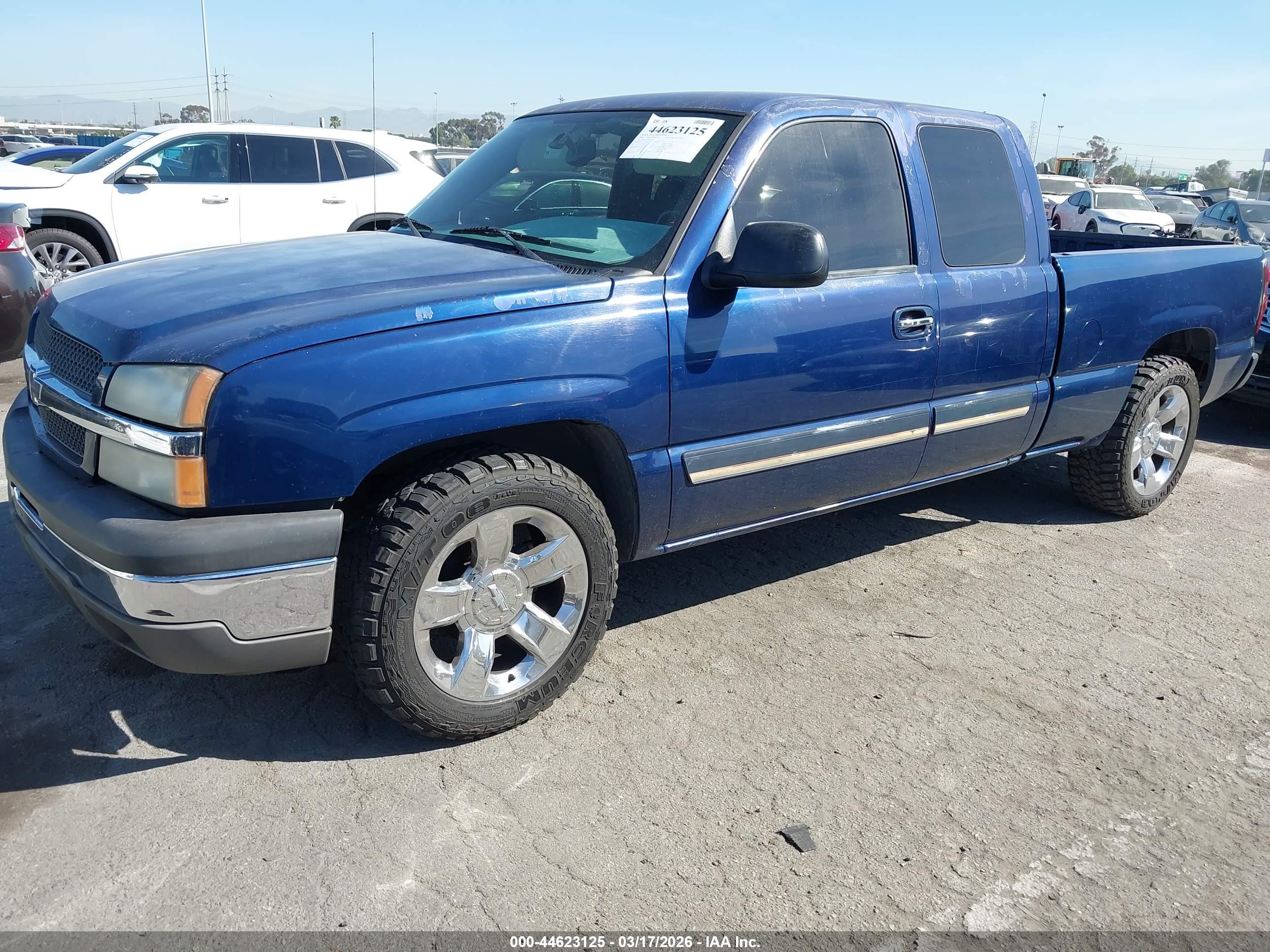 CHEVROLET SILVERADO image 2