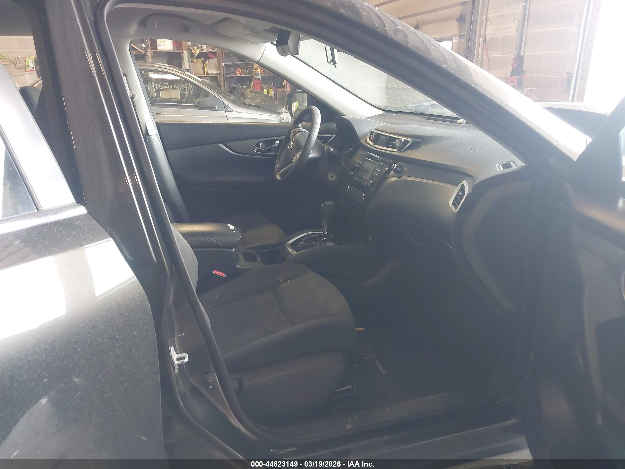 NISSAN ROGUE image 5