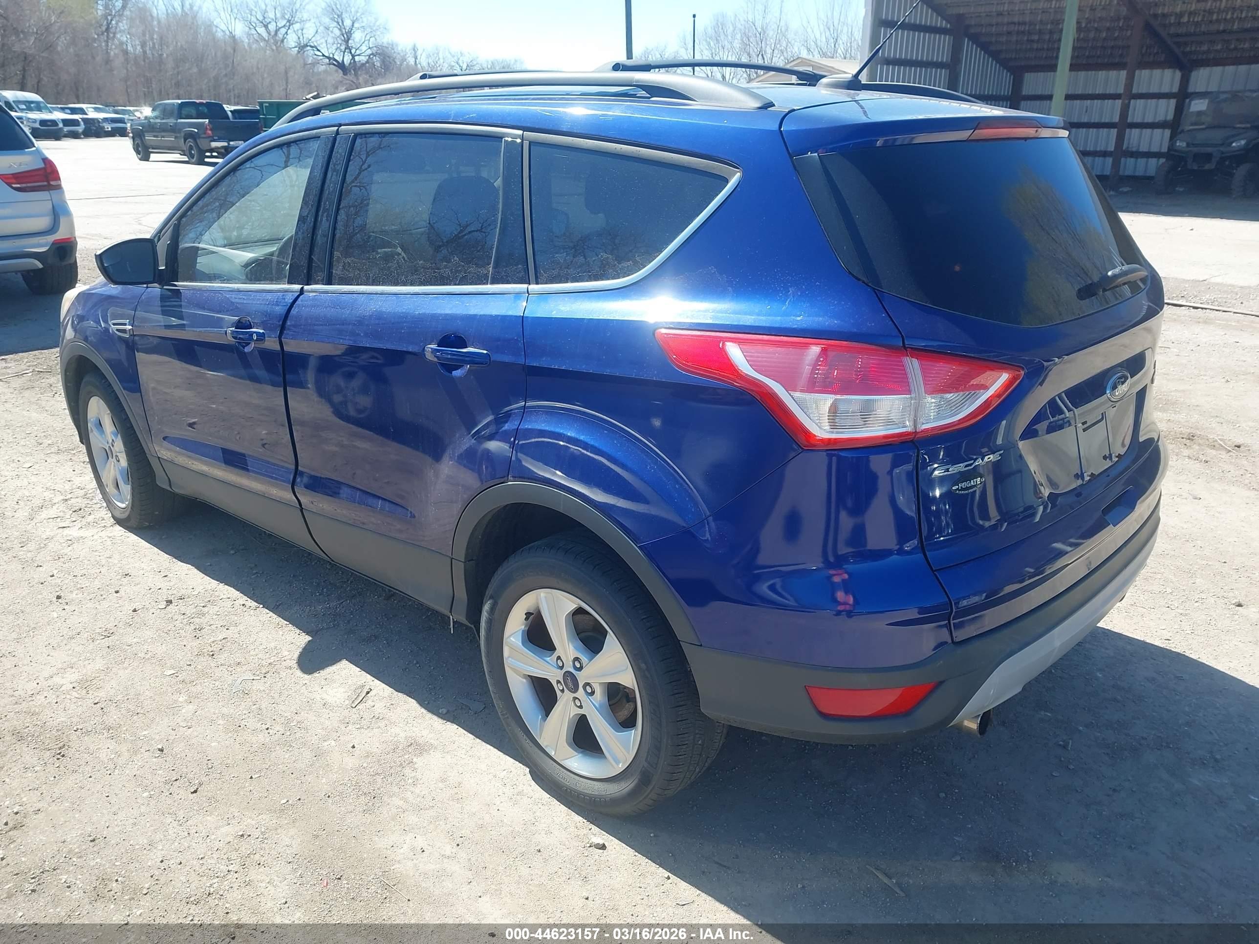 FORD ESCAPE image 3