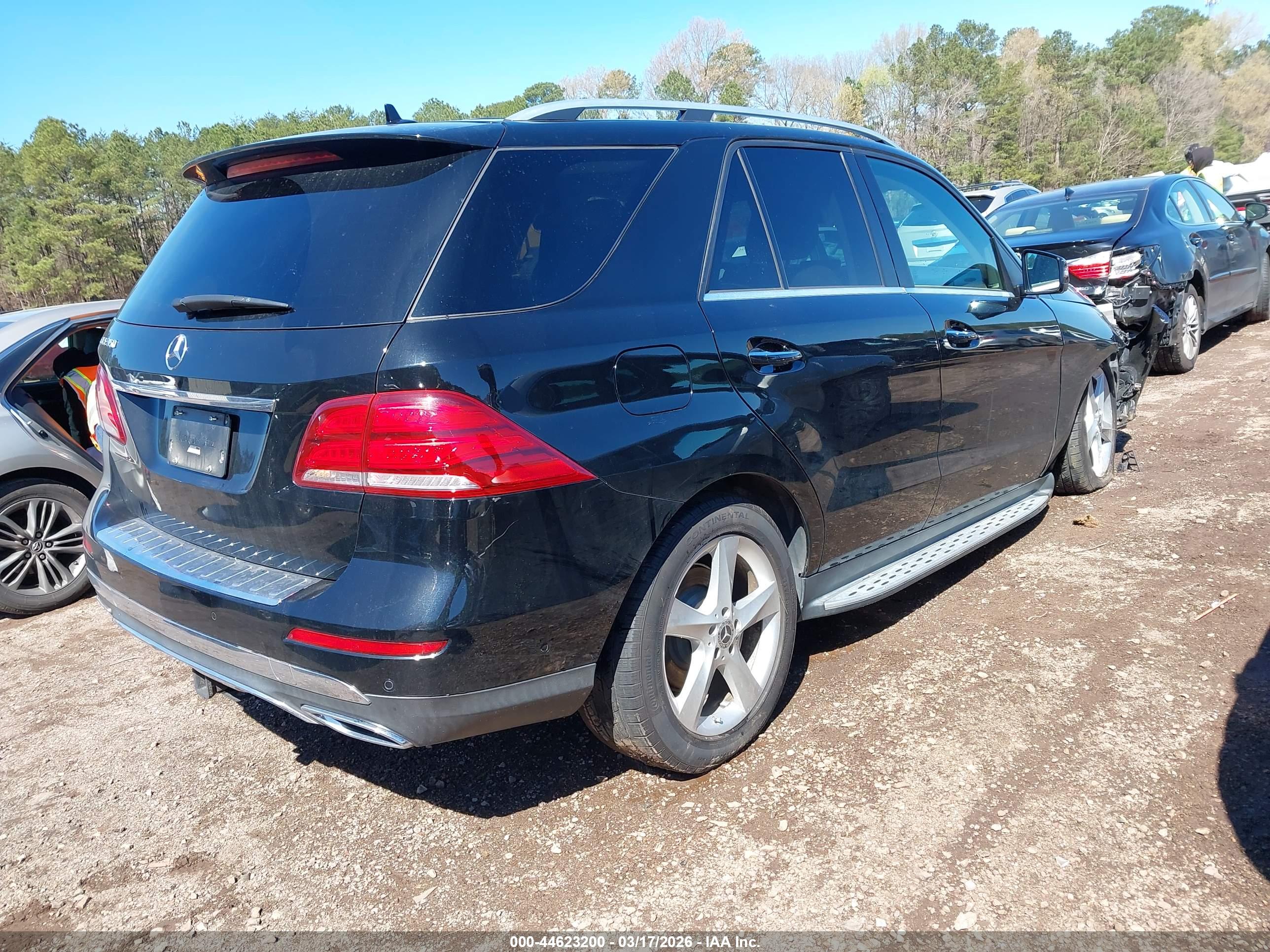MERCEDES-BENZ GLE image 4