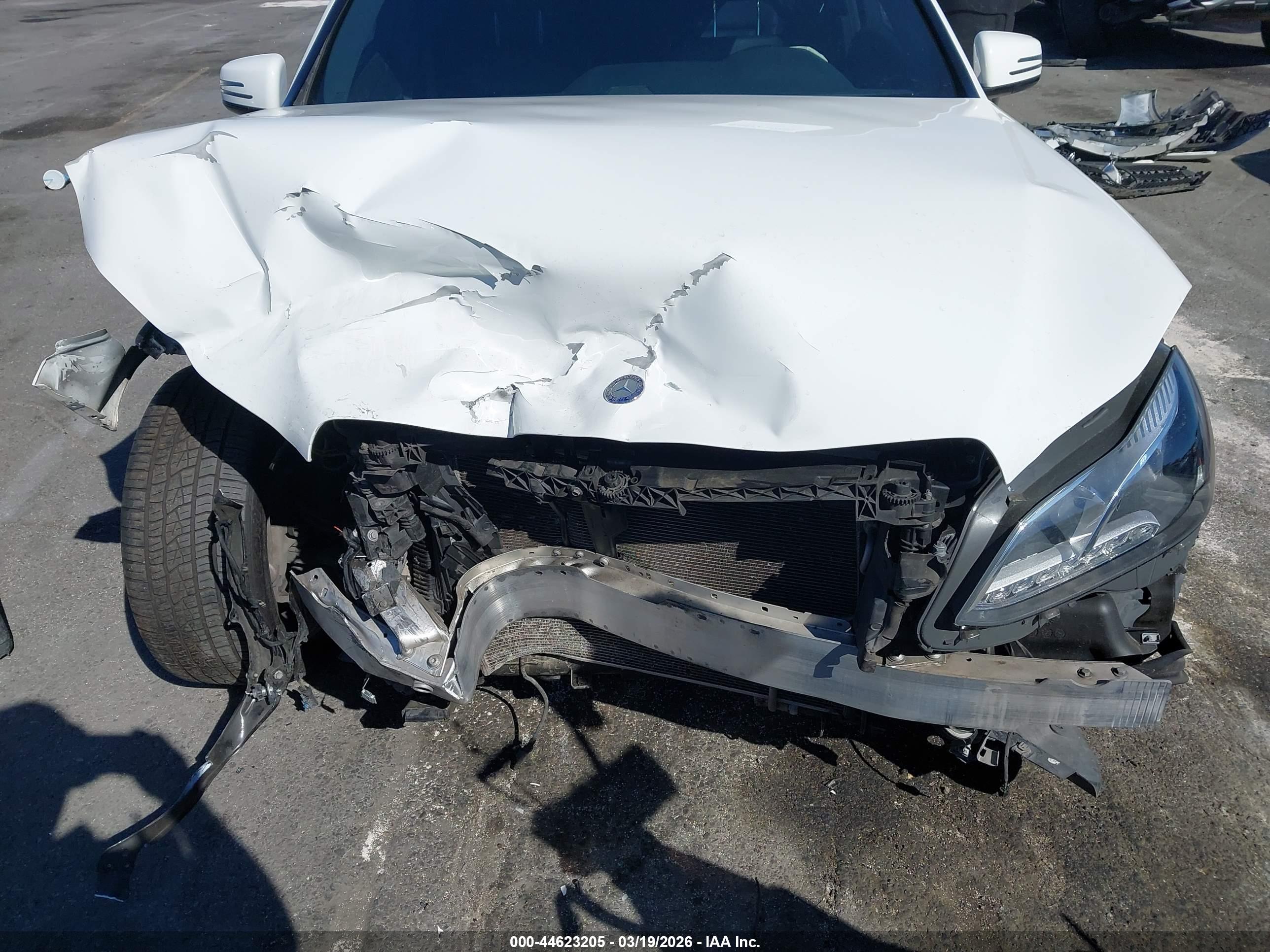 MERCEDES-BENZ E image 6