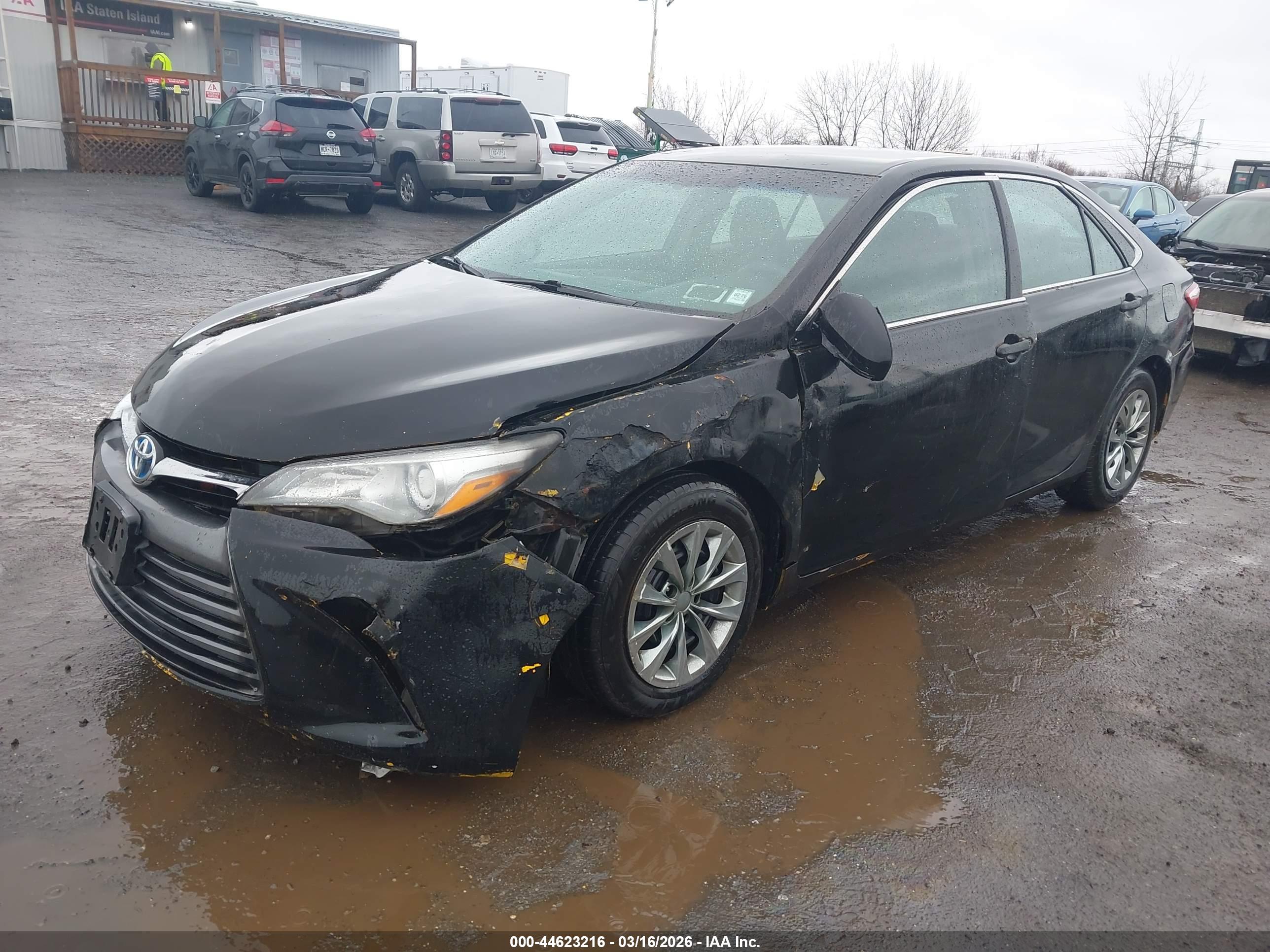 TOYOTA CAMRY image 2