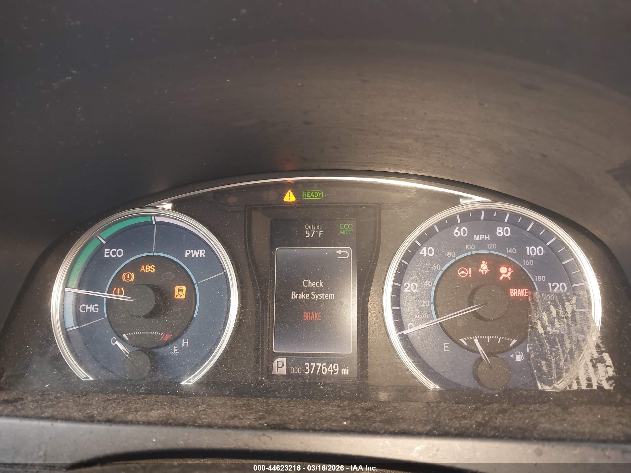 TOYOTA CAMRY image 7