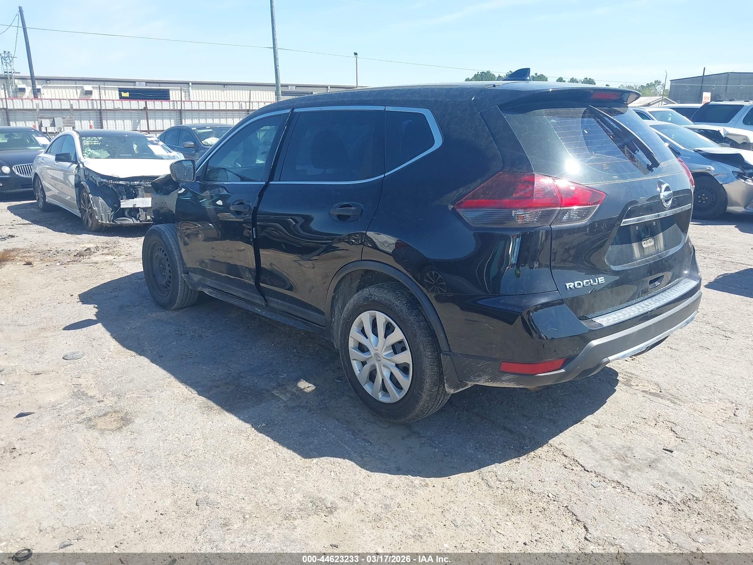 NISSAN ROGUE image 3