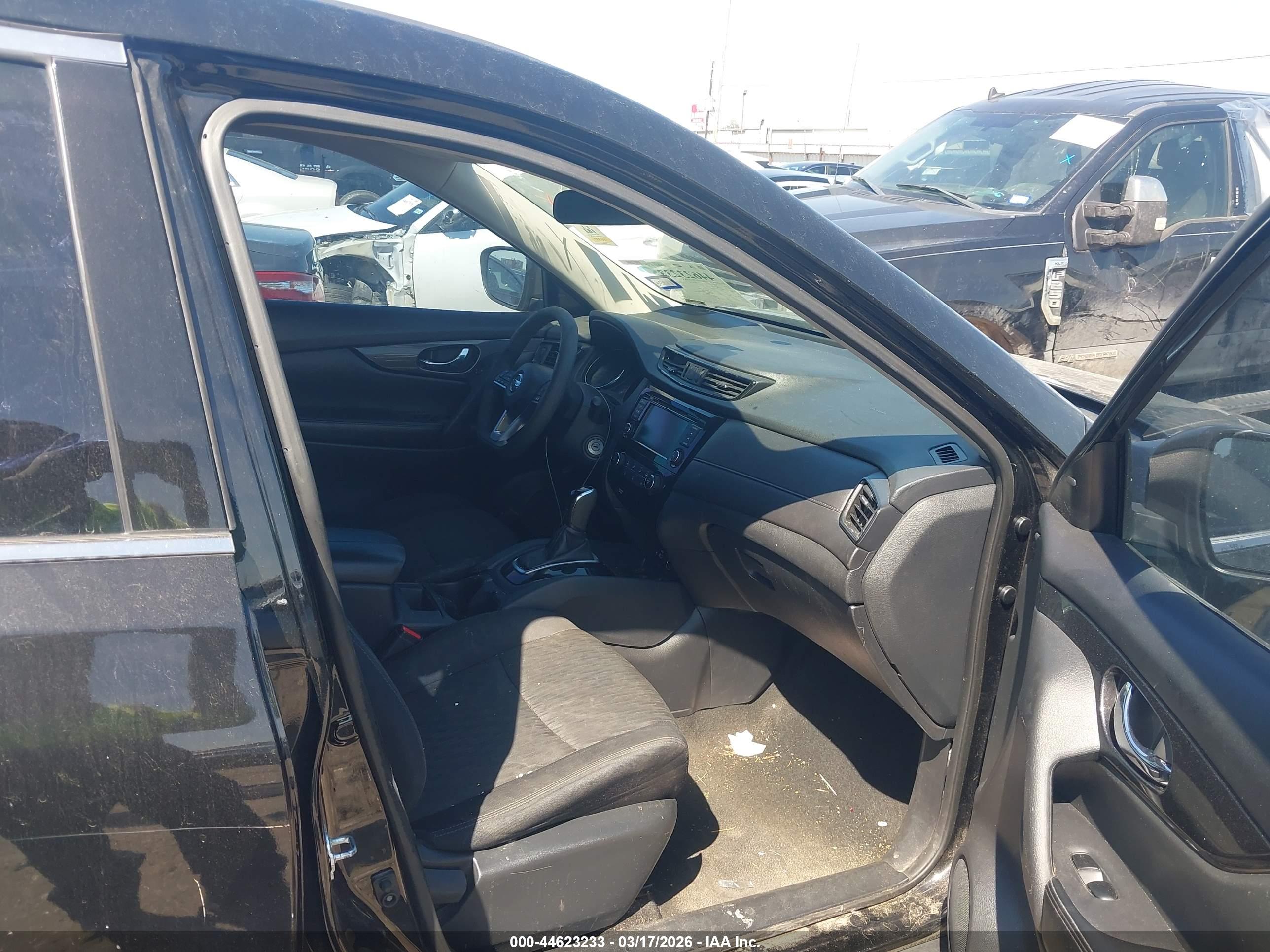 NISSAN ROGUE image 5
