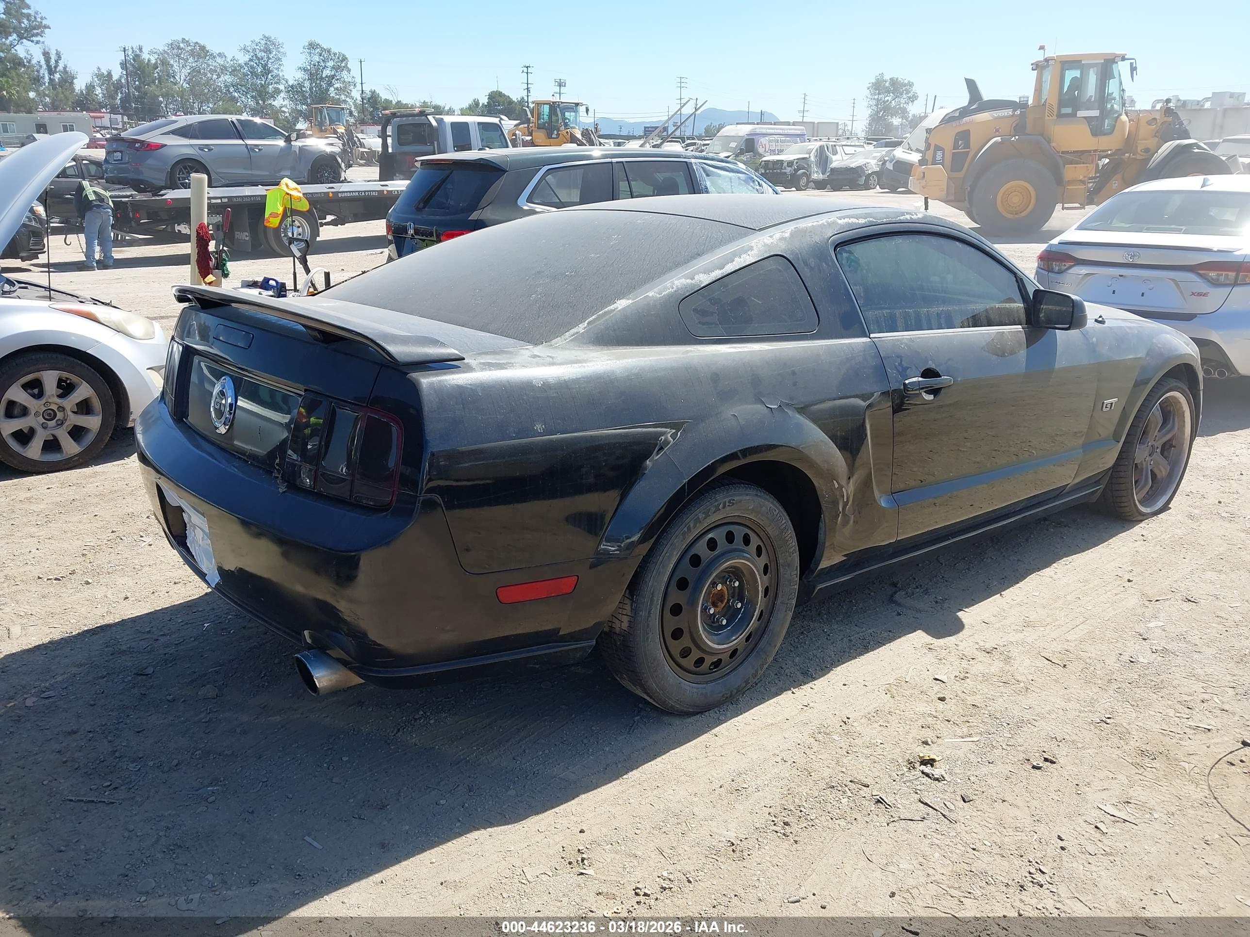 FORD MUSTANG image 4