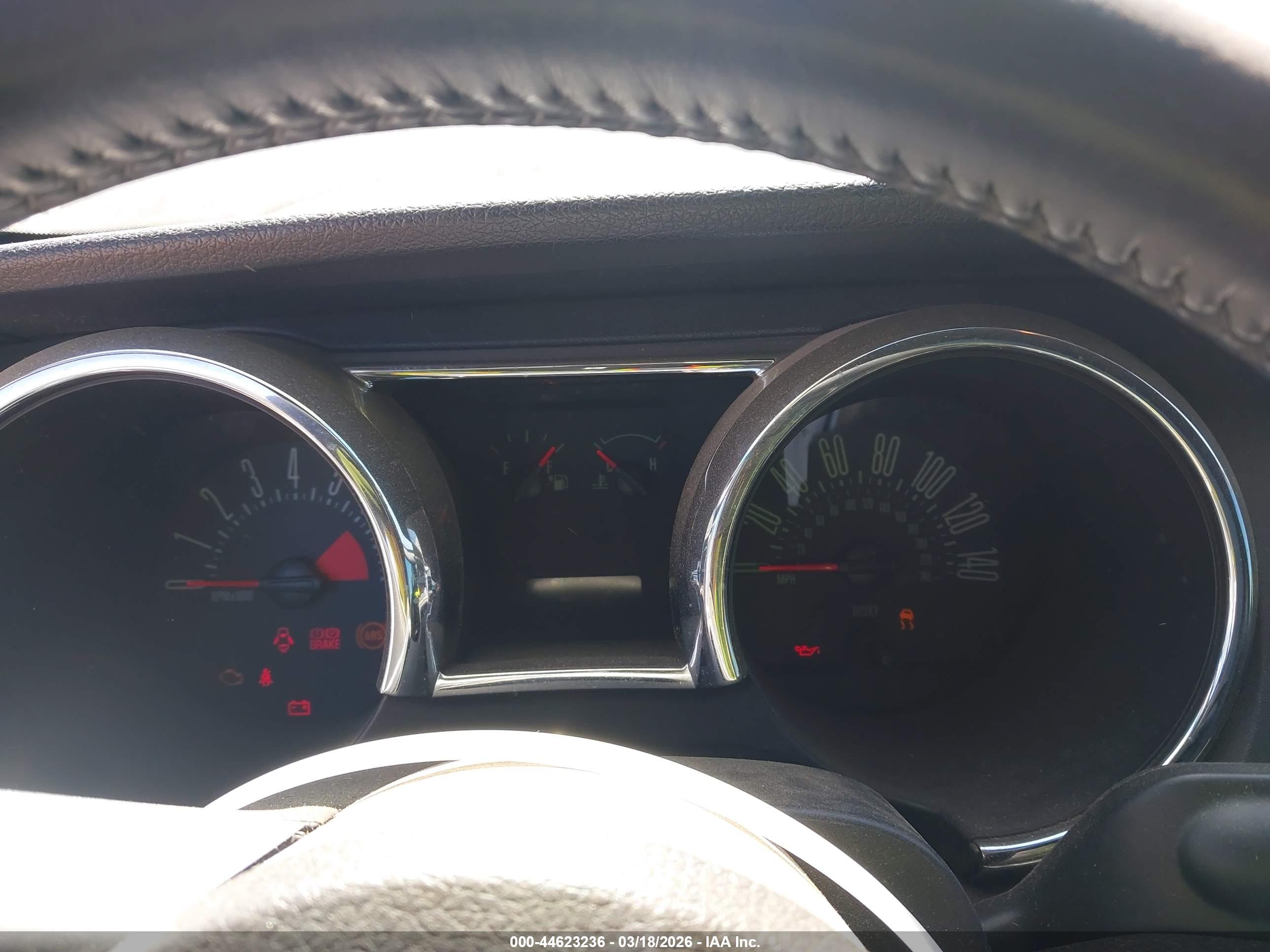 FORD MUSTANG image 7