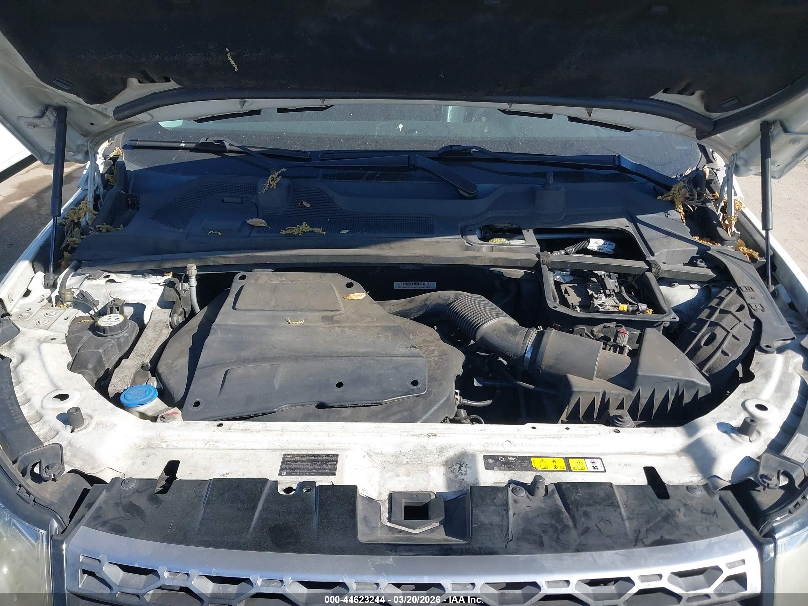LAND ROVER image 10