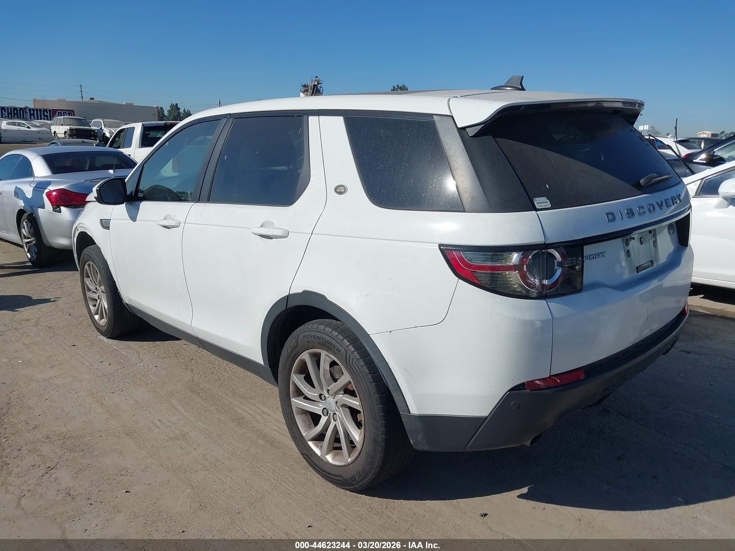 LAND ROVER image 3